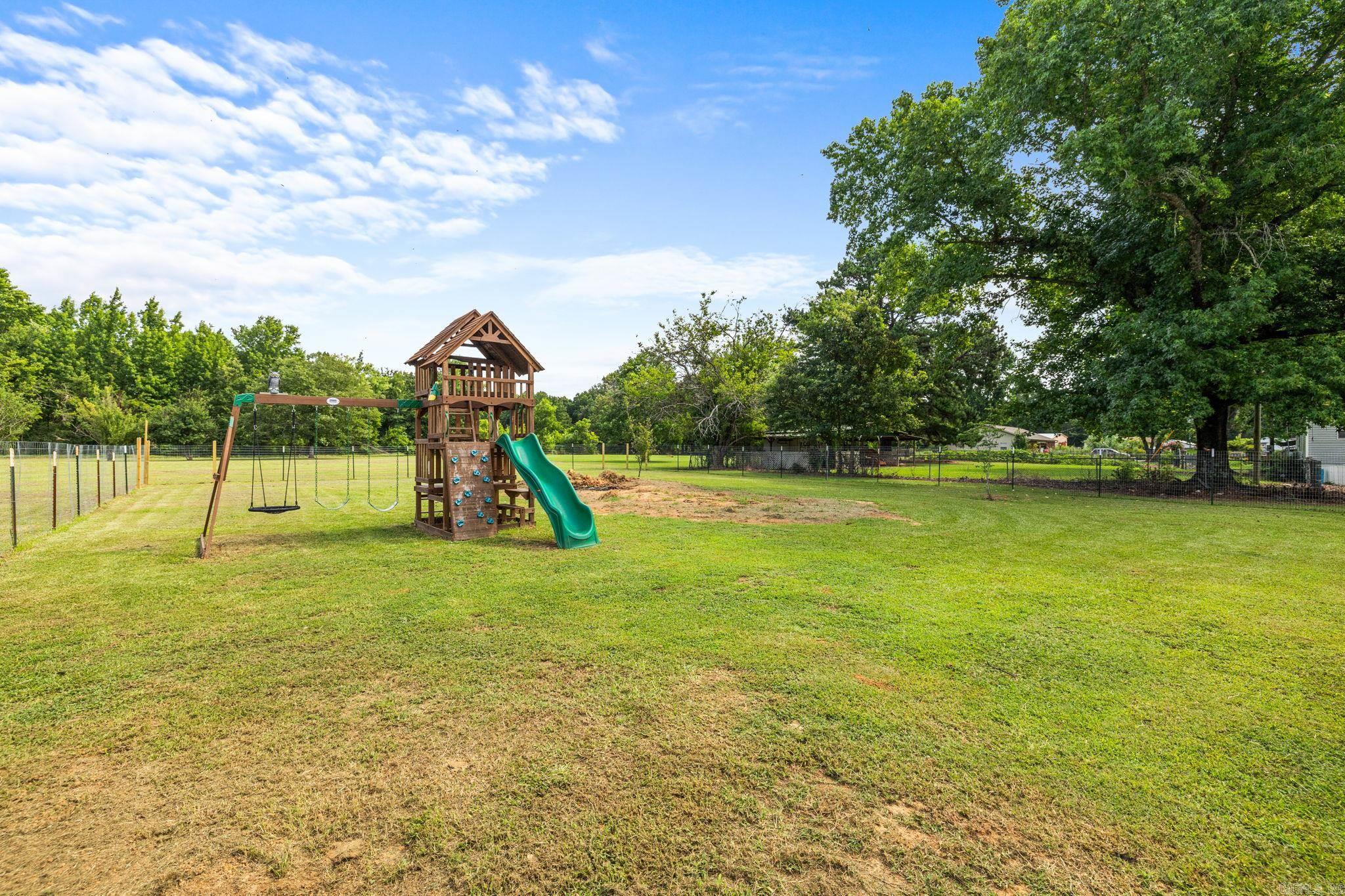 112 Redbird  Jacksonville, AR