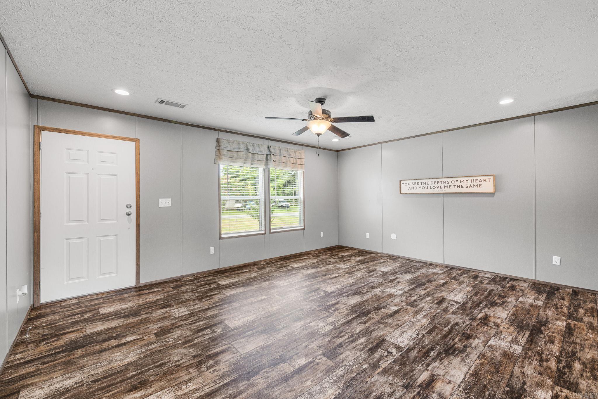 112 Redbird  Jacksonville, AR