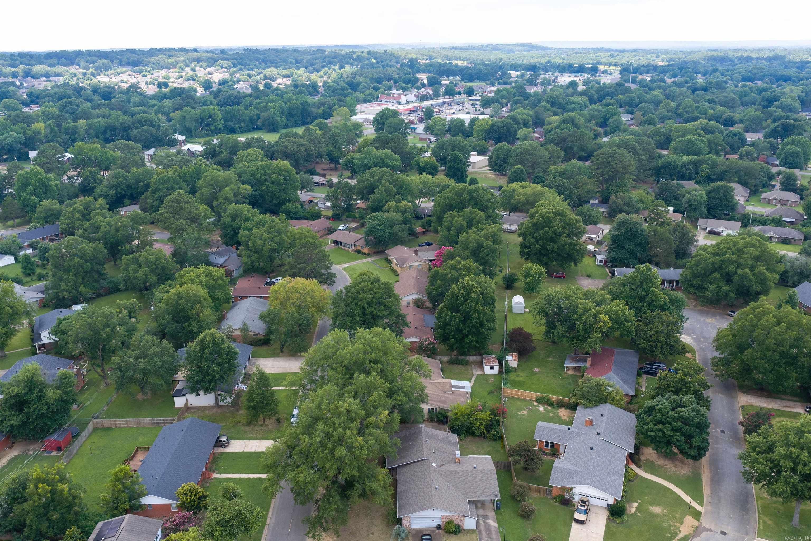 1902 W Arch  Searcy, AR