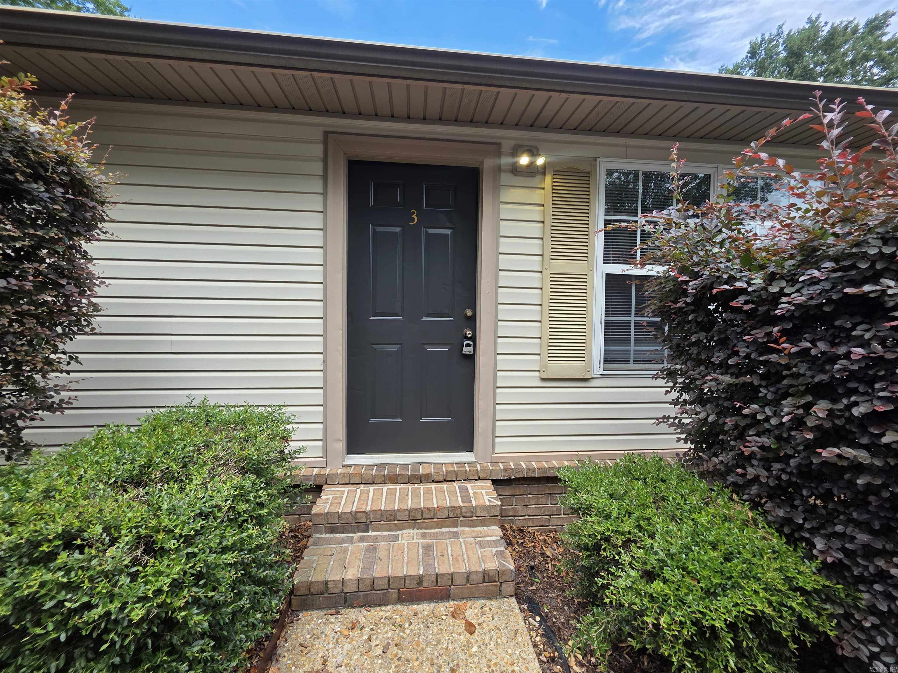 411 W 7th  Sheridan, AR