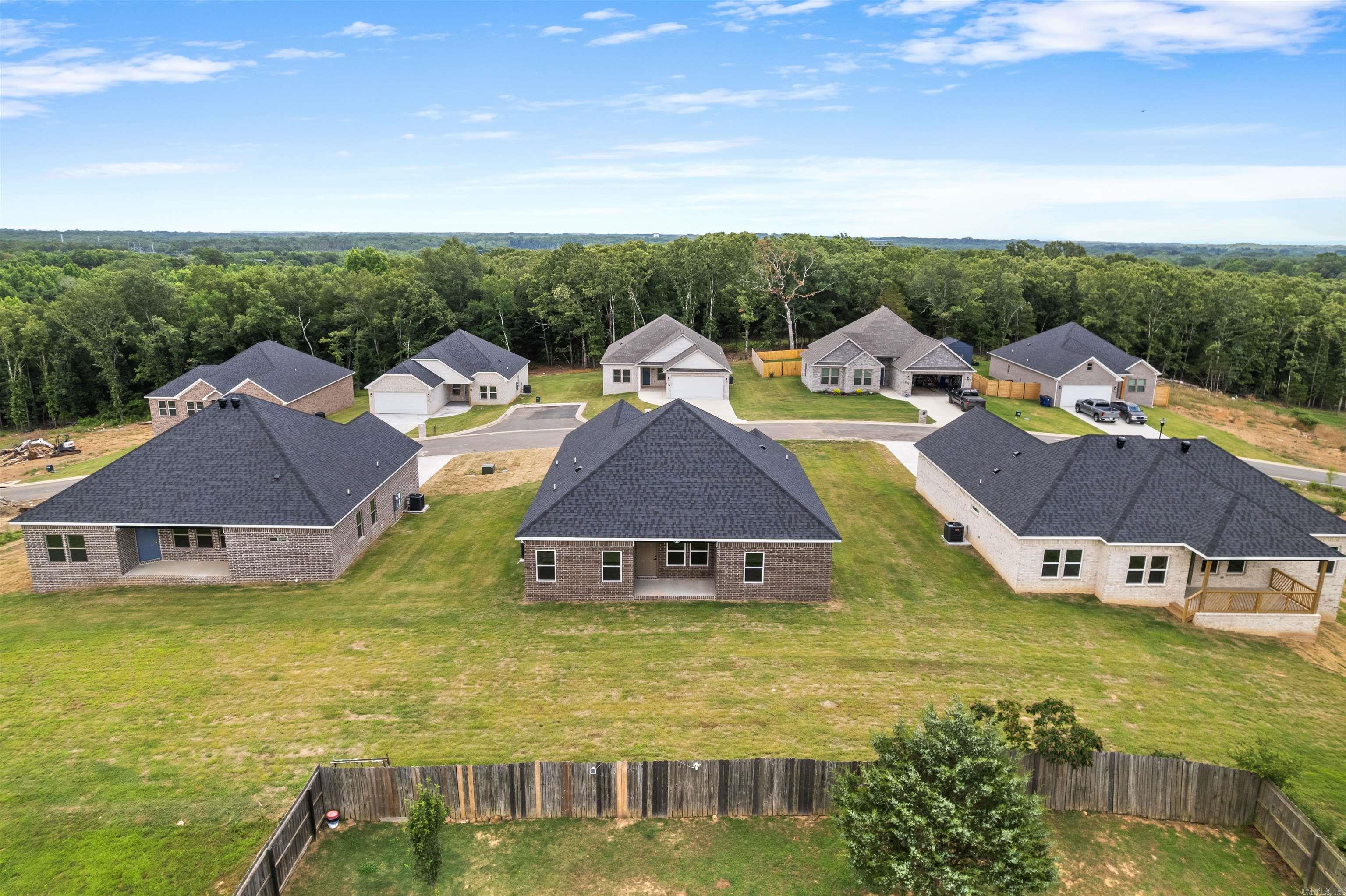 515 Madeleine  Austin, AR