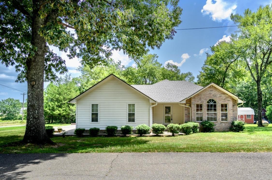 1300  Faye Street  Mena, AR