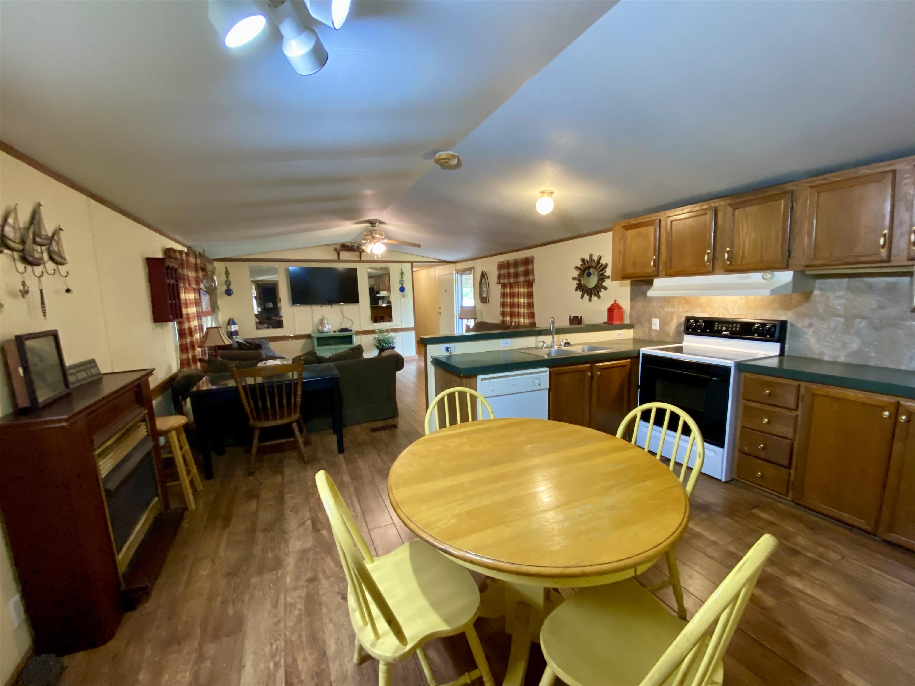 654 CR 137  Henderson, AR