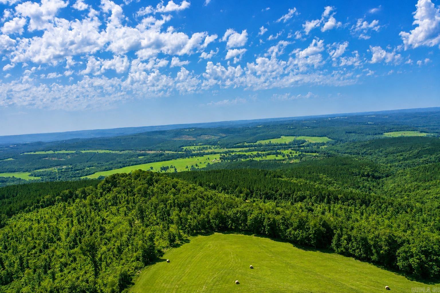 000 Evans Mountain  Clinton, AR