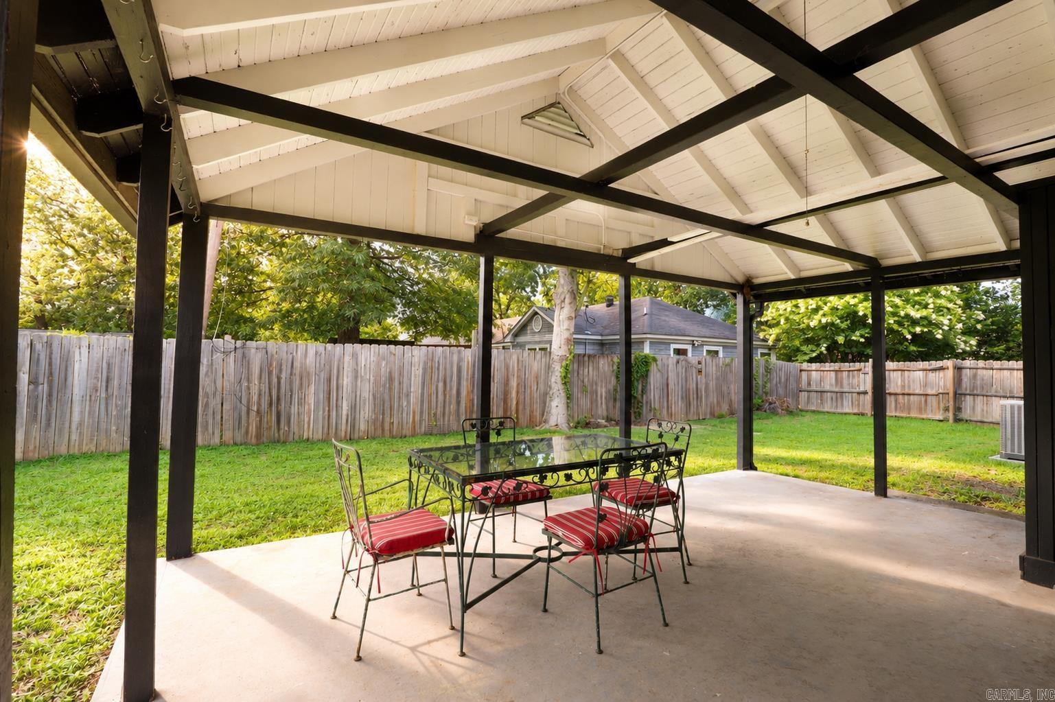 2305 Beech  Texarkana, AR