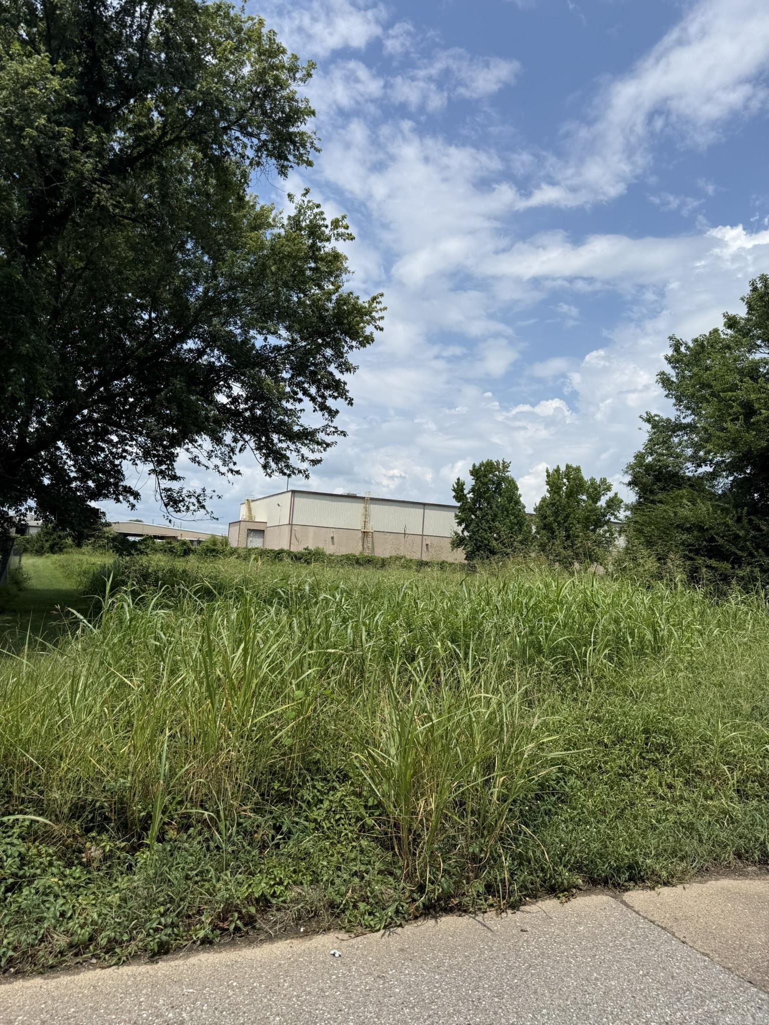 1018 S Main 1020 and 1014 S Main Street Nashville, AR