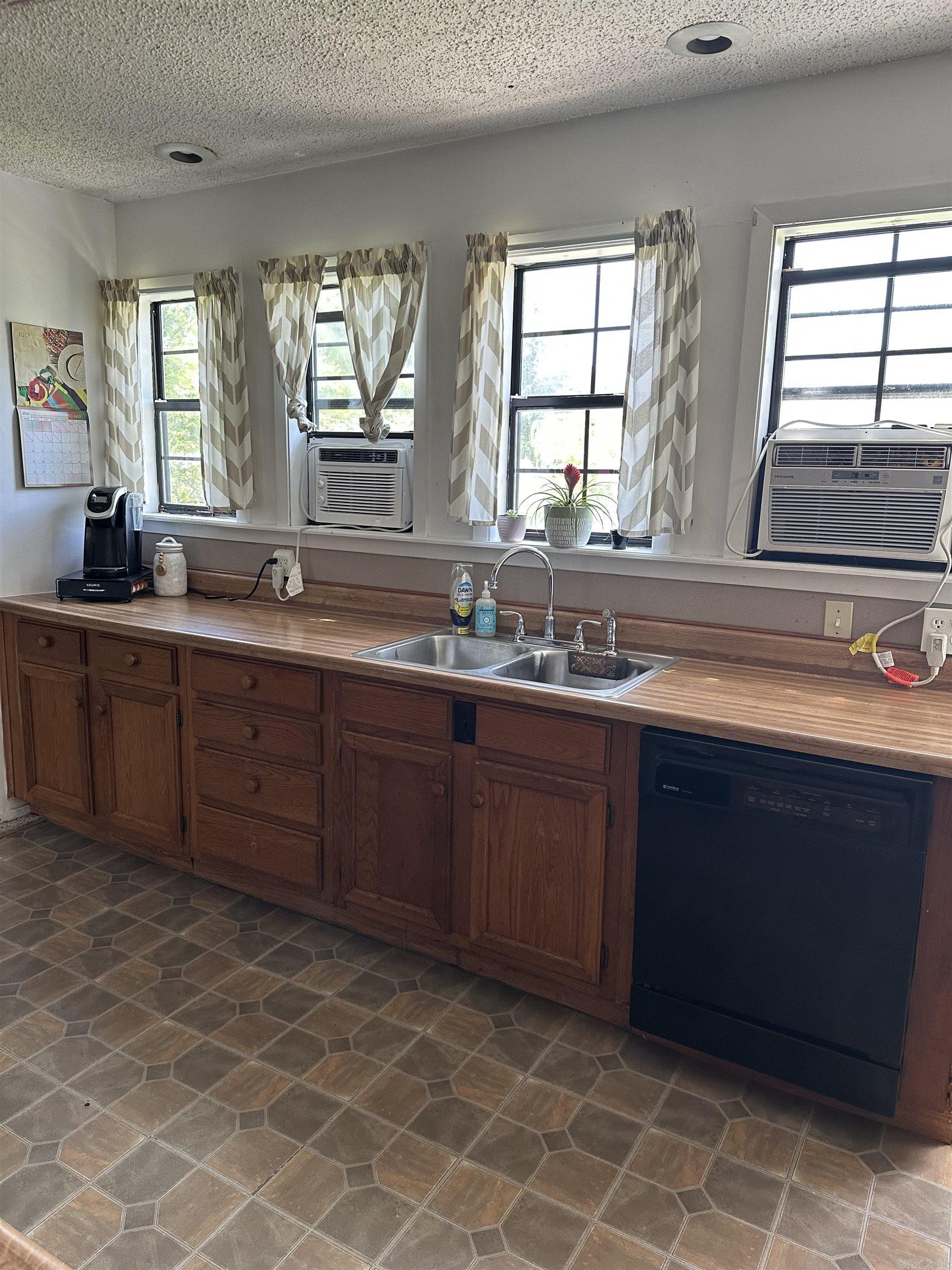 220 Grand Point  Hot Springs, AR