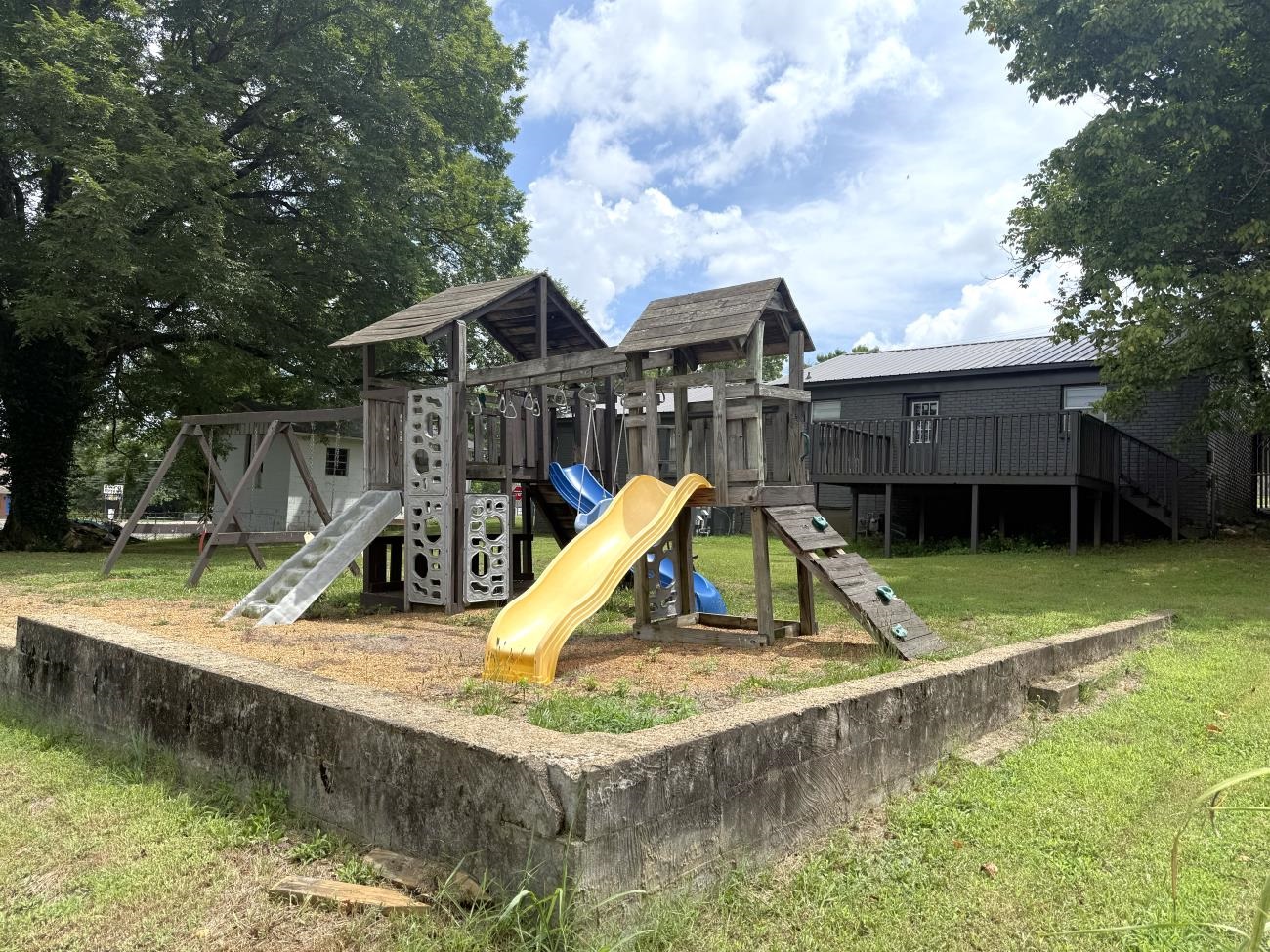 505 W 3rd  Imboden, AR