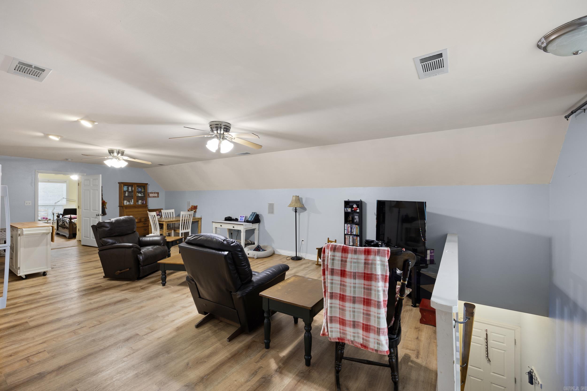 751 Walthall  Russellville, AR