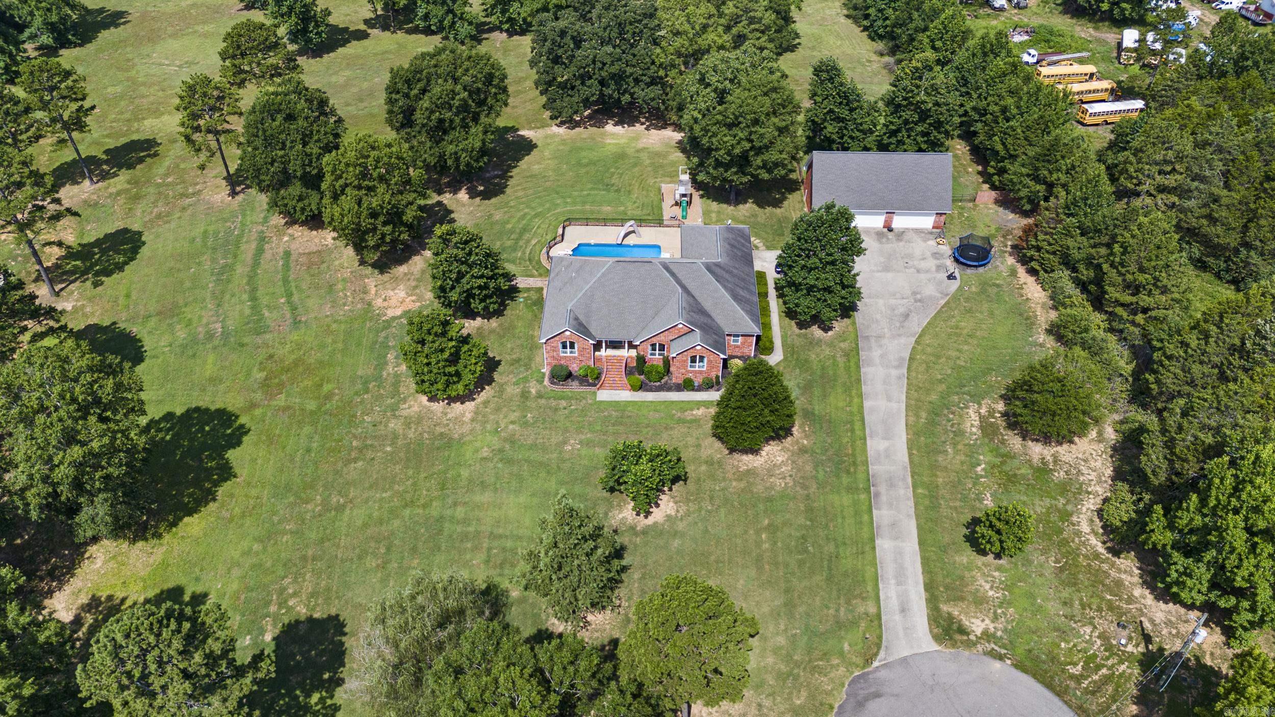 751 Walthall  Russellville, AR