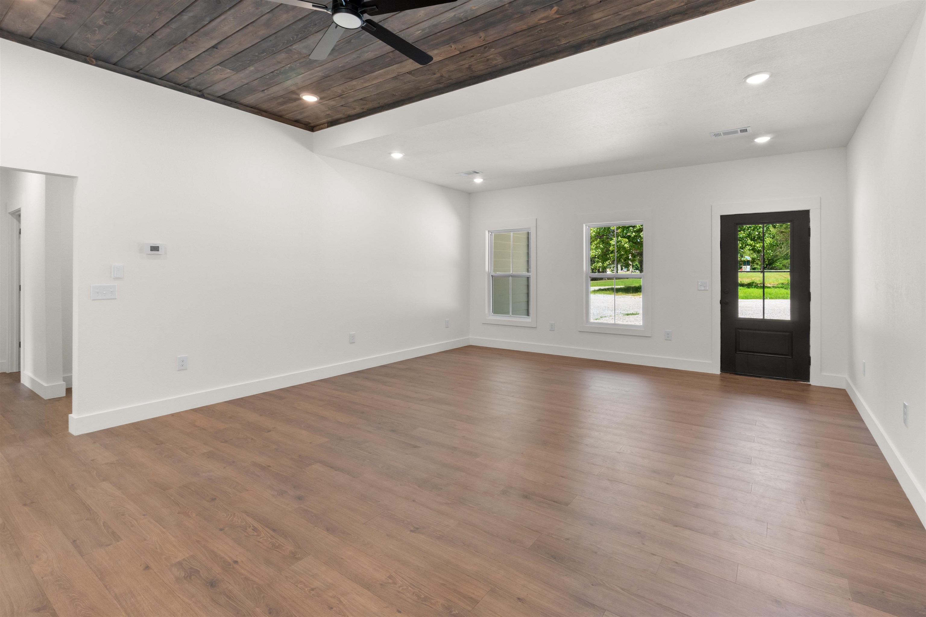 98 Jones Street  Calico Rock, AR