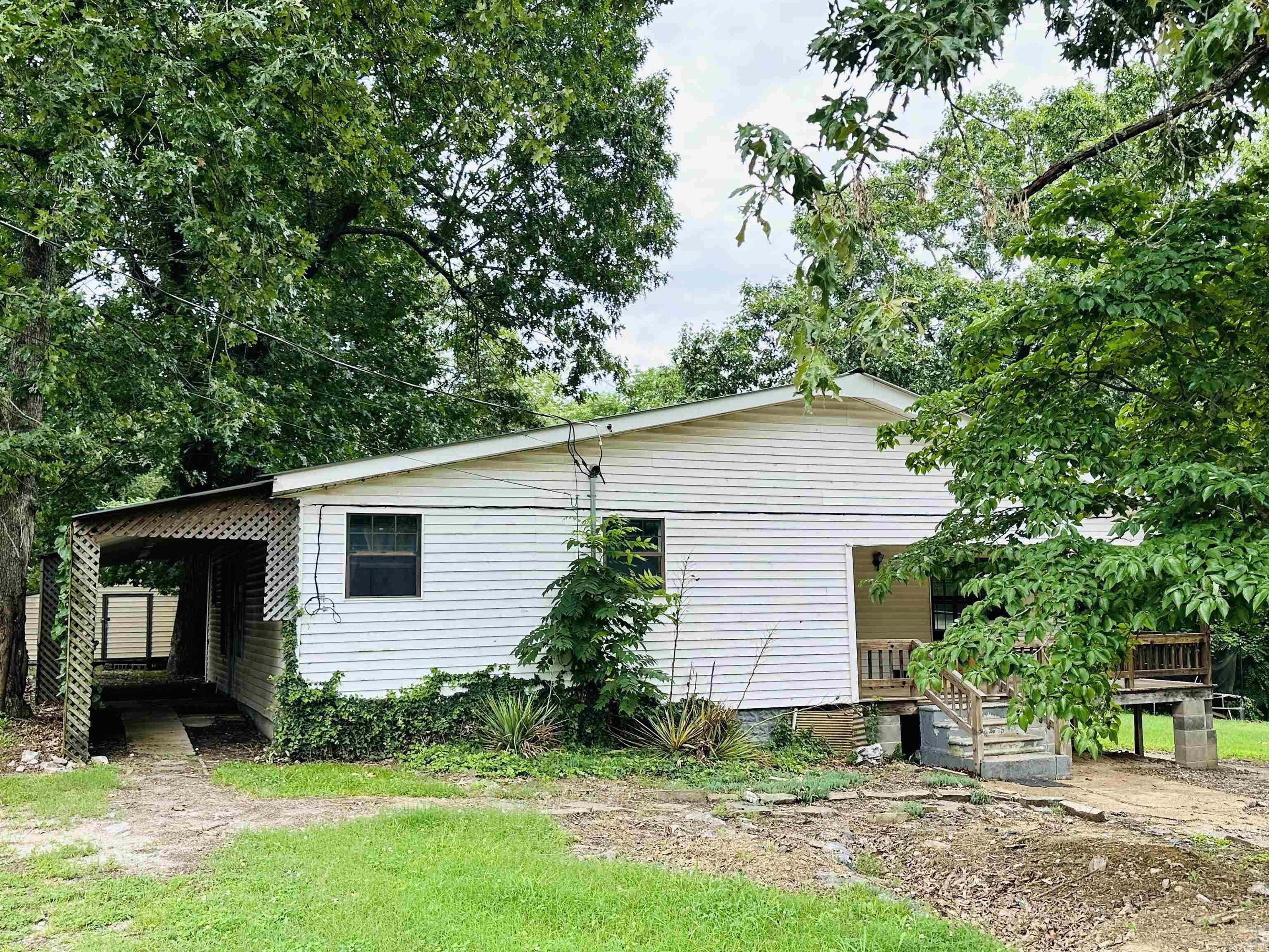 11 Lawrence  Smithville, AR