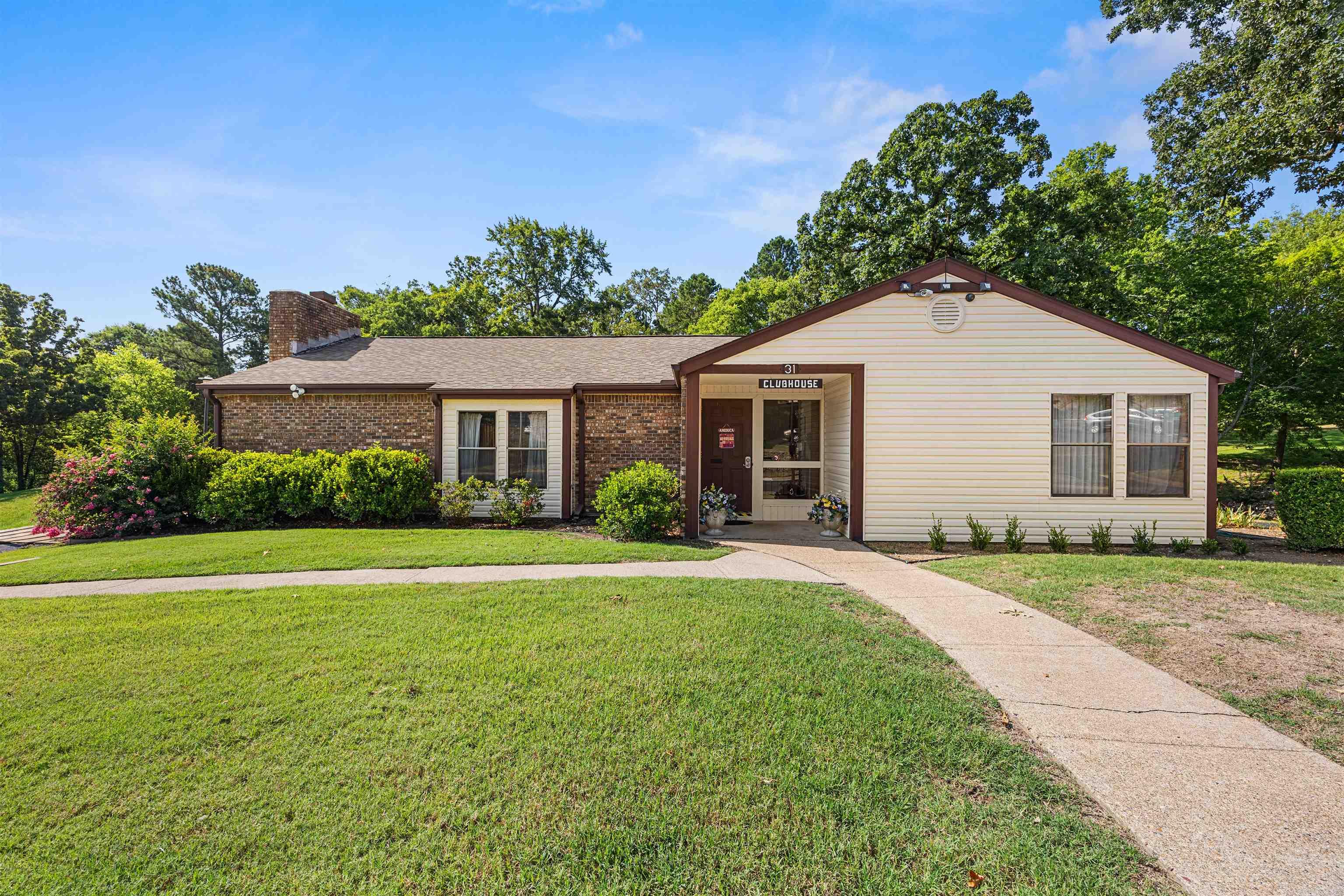 22 Steeplechase Court  Hot Springs, AR