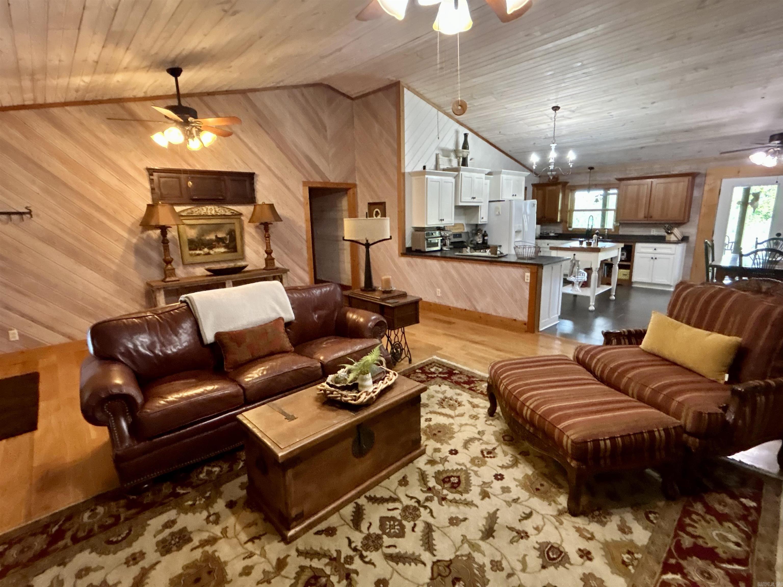 3684 Lute Mountain Road Shirley, AR 72153