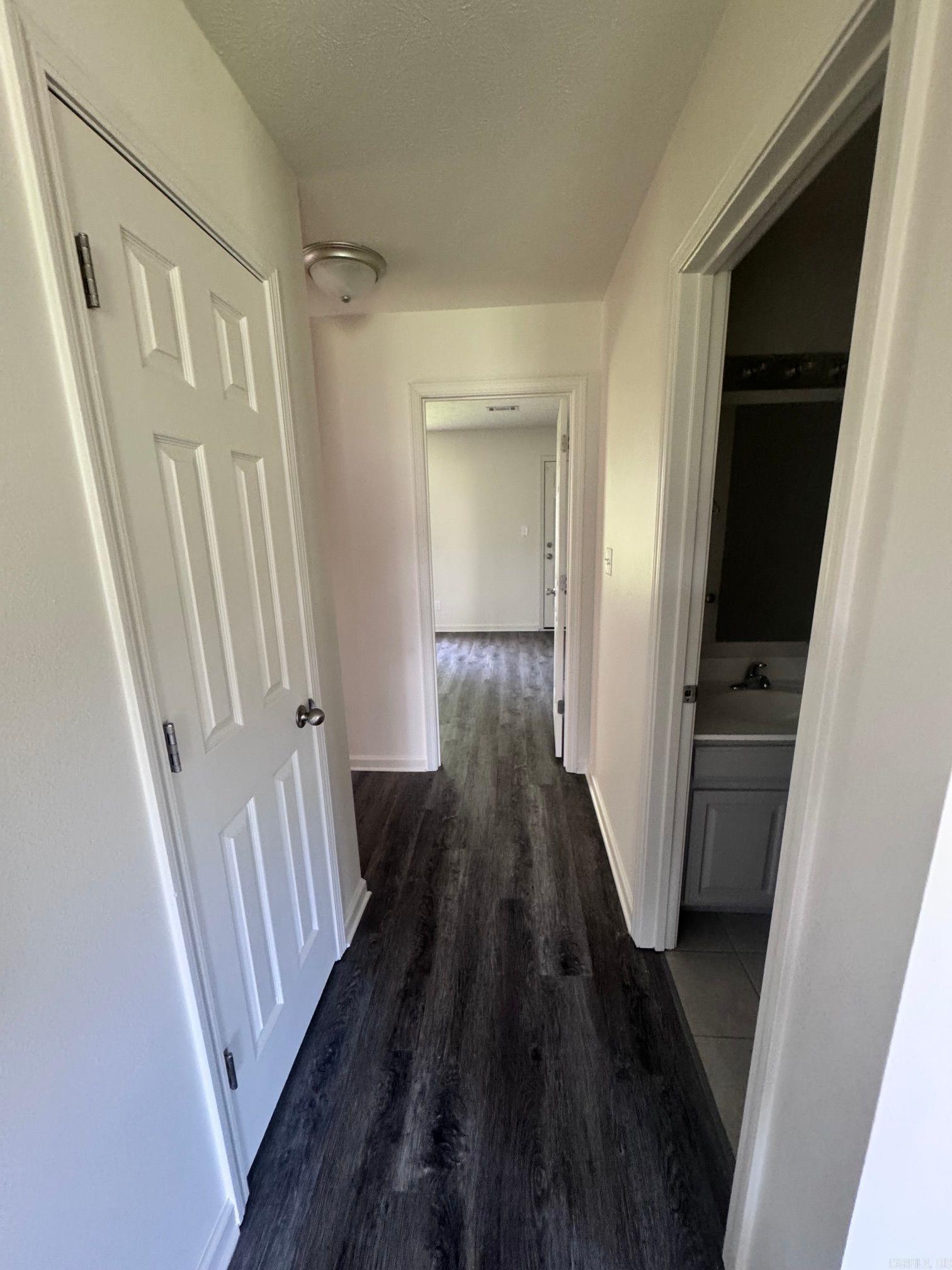 100 E Lauren  Searcy, AR