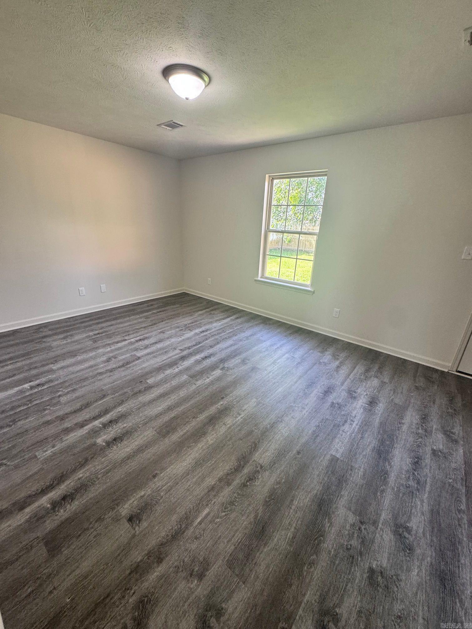 100 E Lauren  Searcy, AR