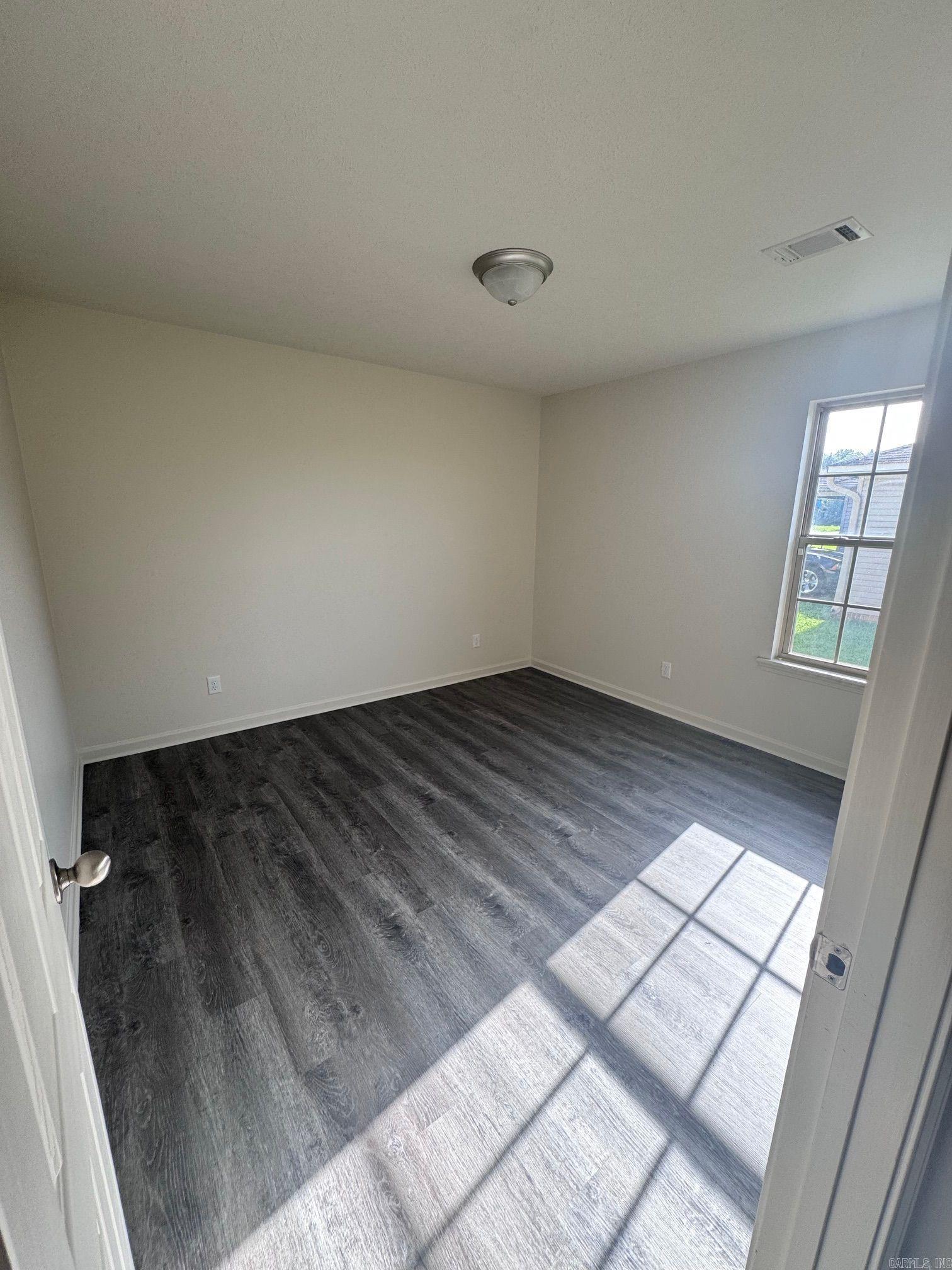 100 E Lauren  Searcy, AR