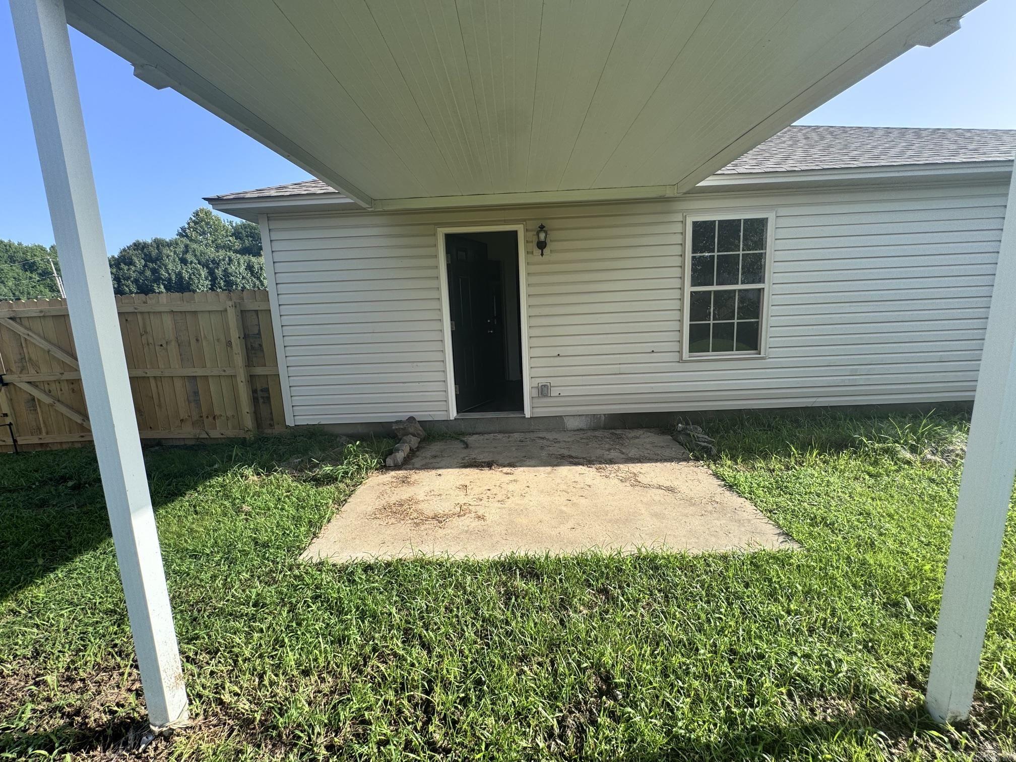 100 E Lauren  Searcy, AR