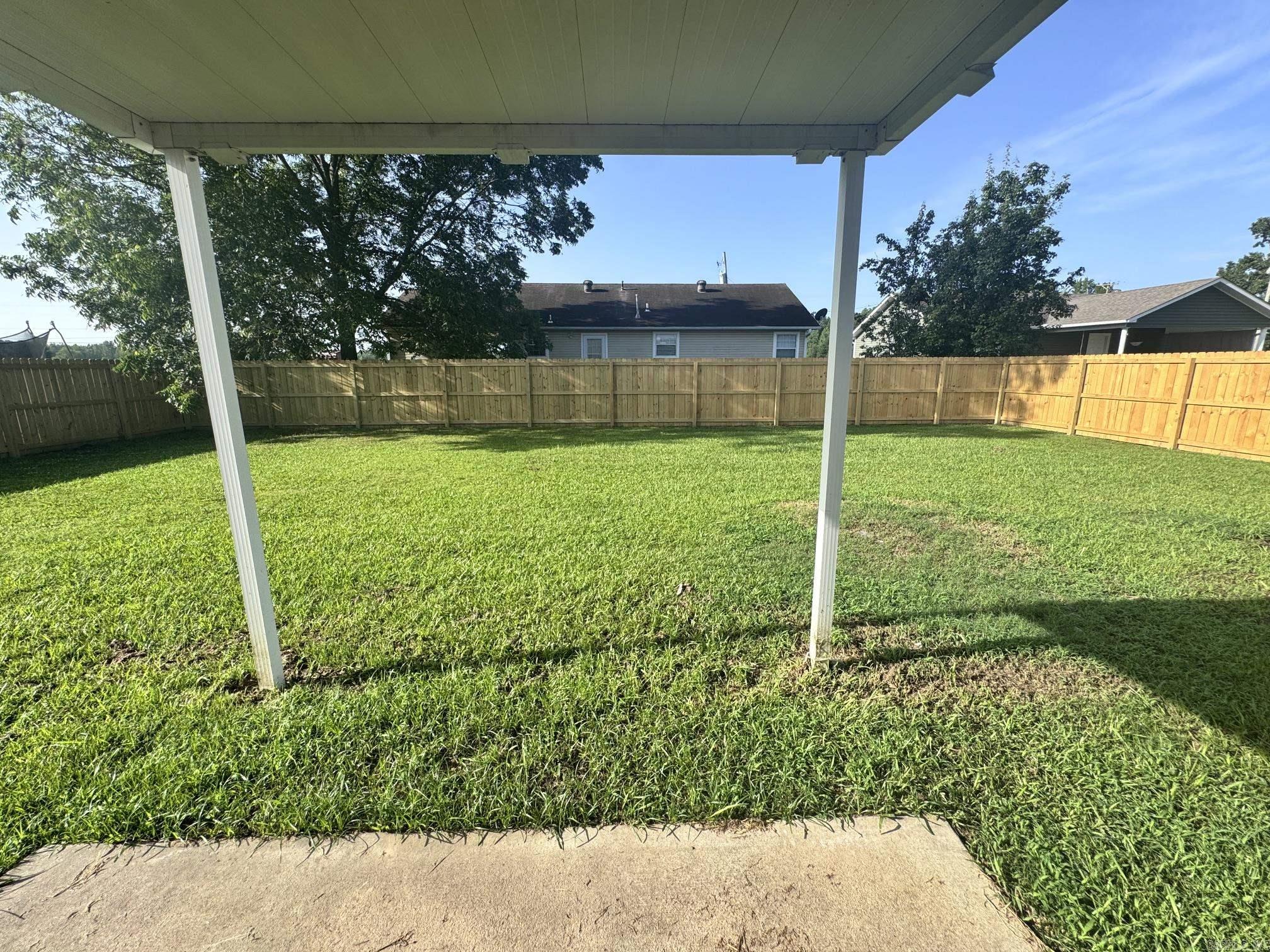 100 E Lauren  Searcy, AR