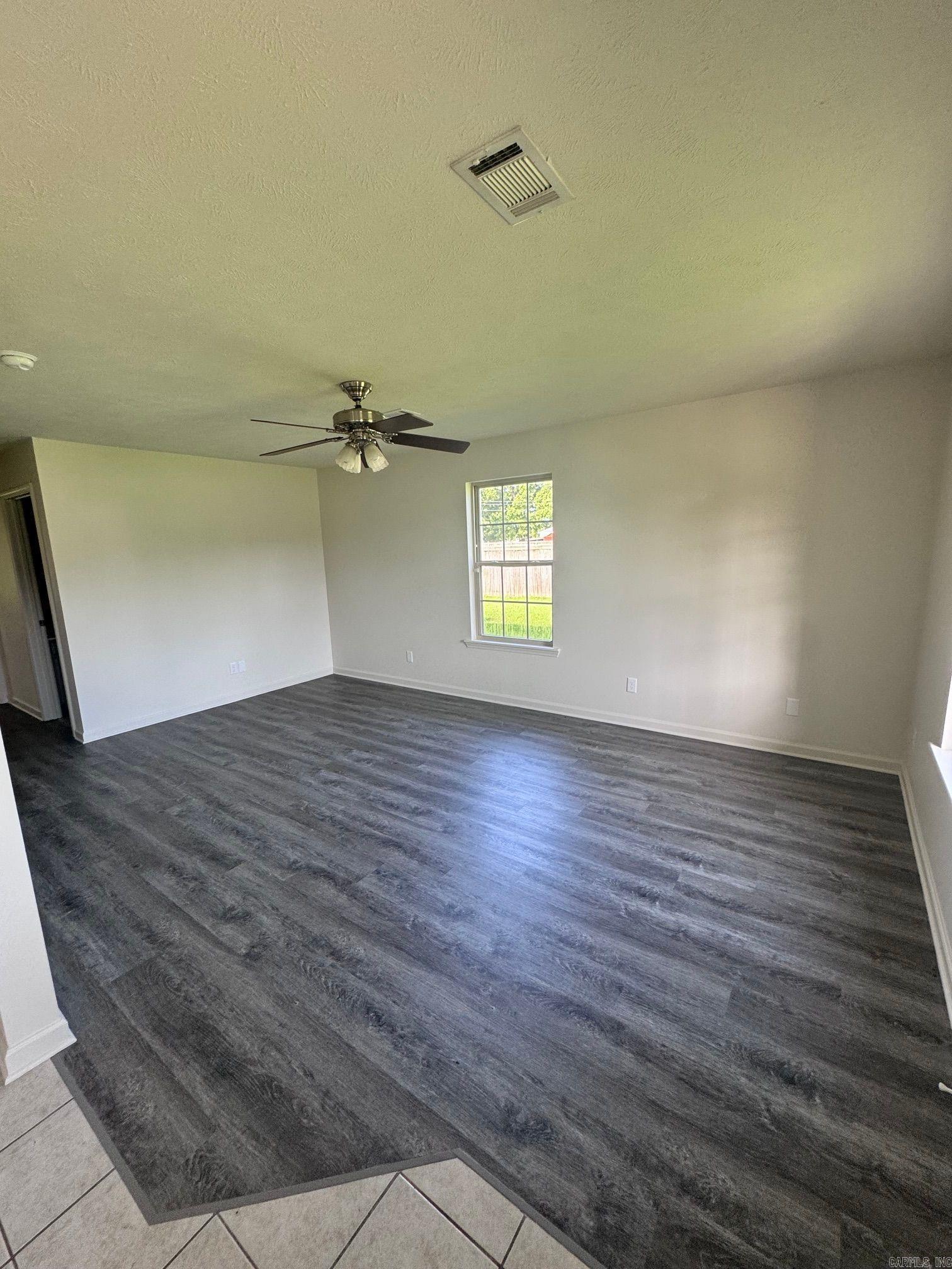 100 E Lauren  Searcy, AR