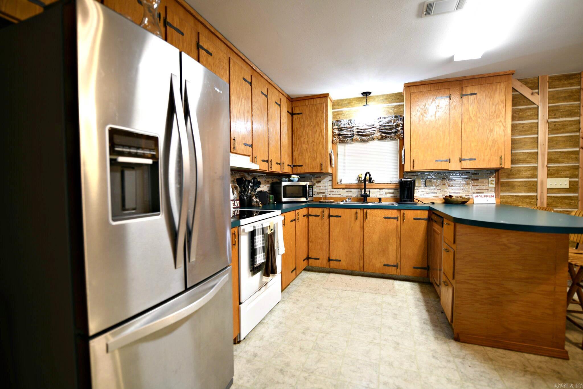 173 & 175 Hendricks  Cove, AR