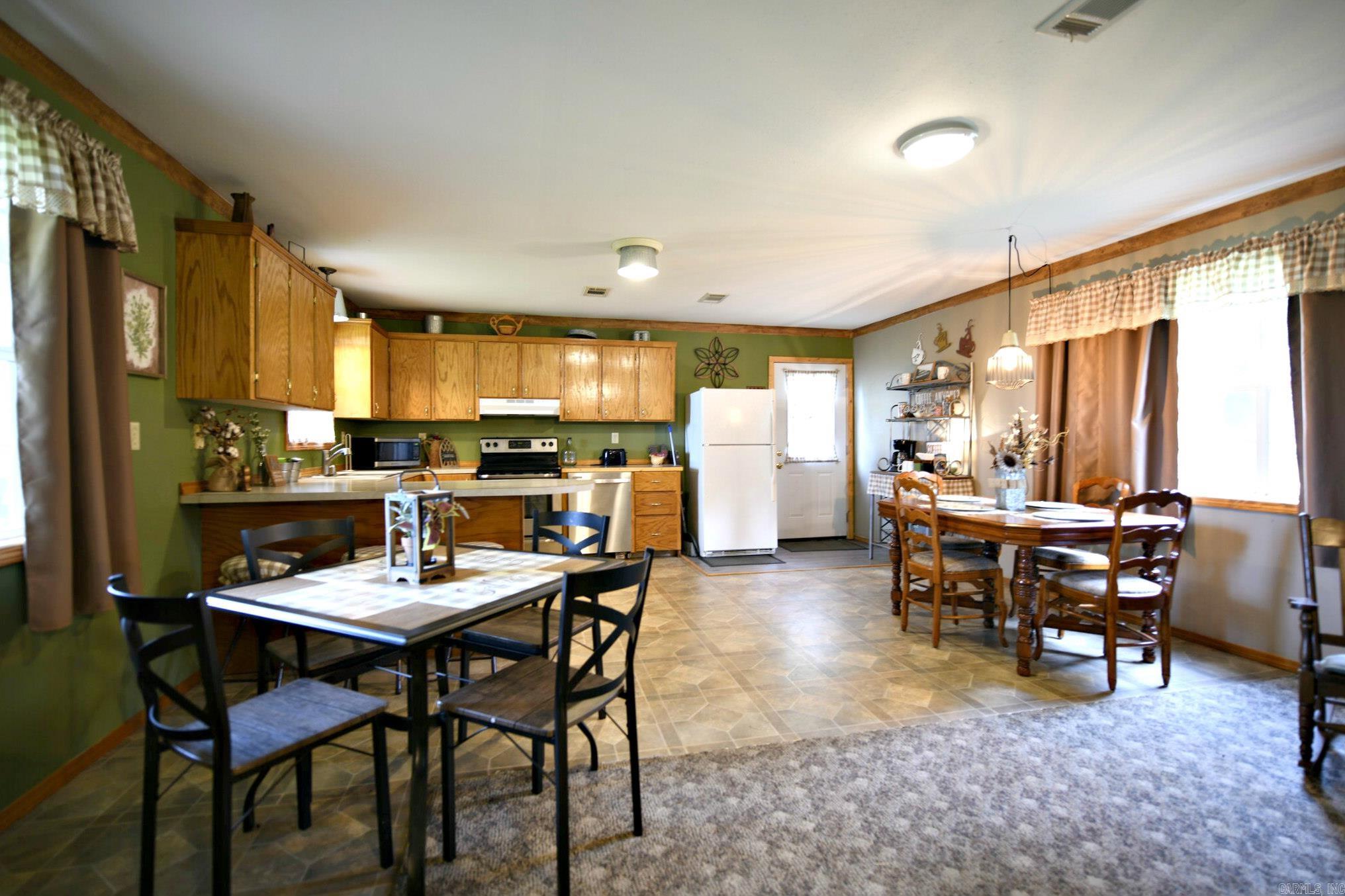 173 & 175 Hendricks  Cove, AR