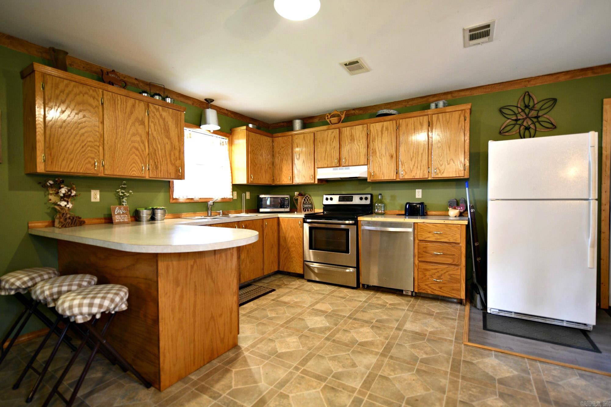173 & 175 Hendricks  Cove, AR