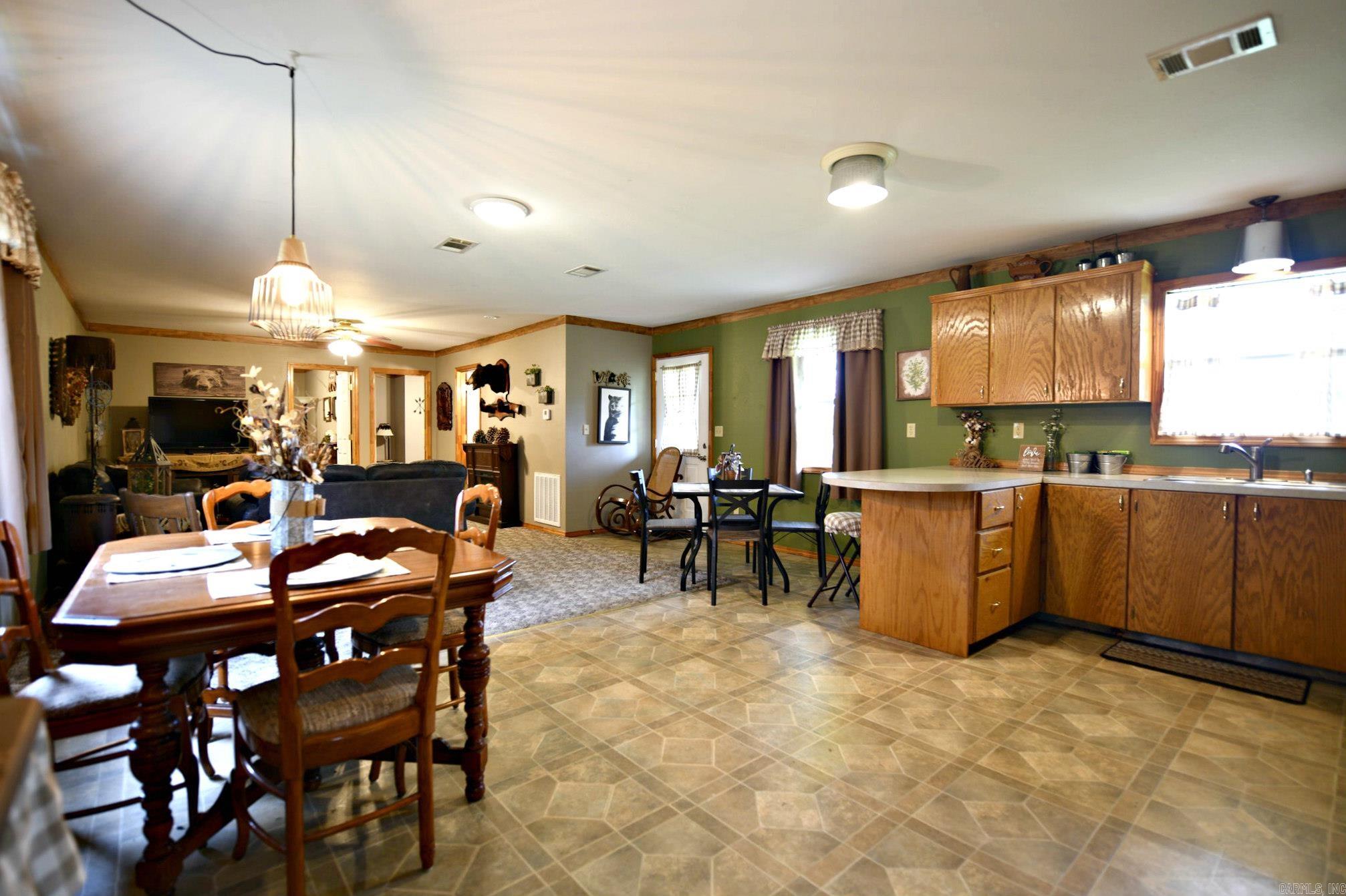 173 & 175 Hendricks  Cove, AR