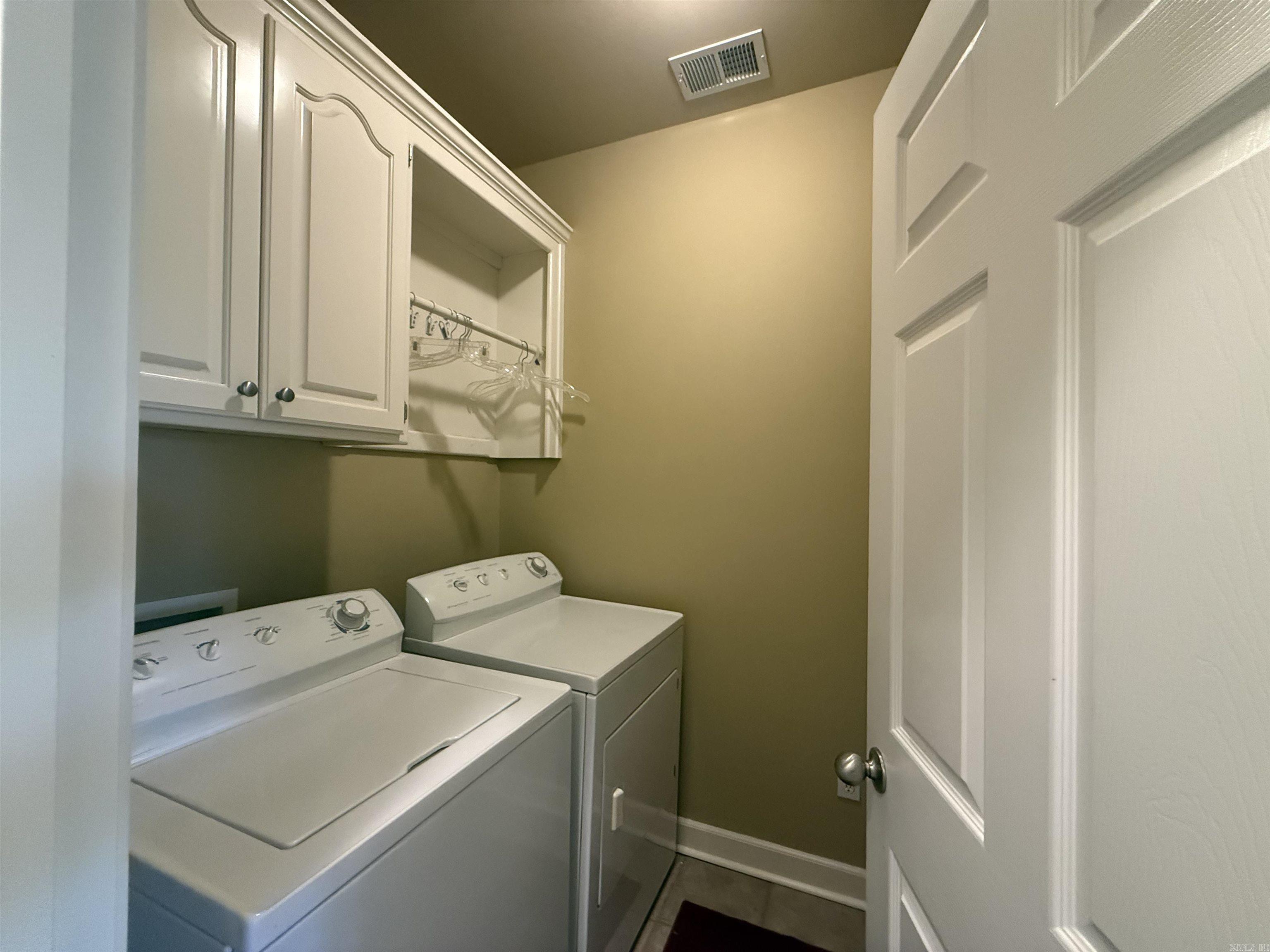 90 Emerald Lane Greers Ferry, AR 72067