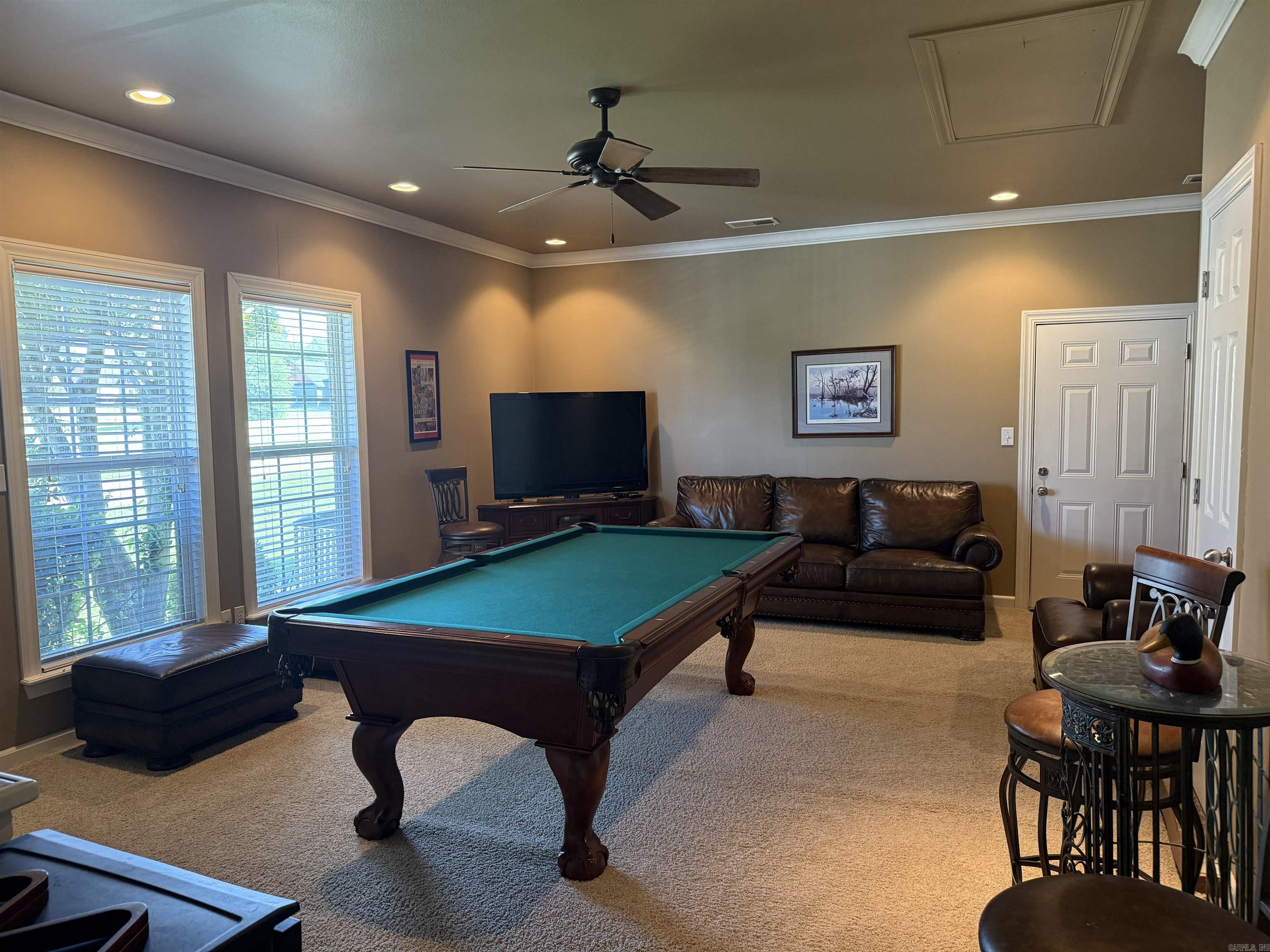 90 Emerald Lane Greers Ferry, AR 72067