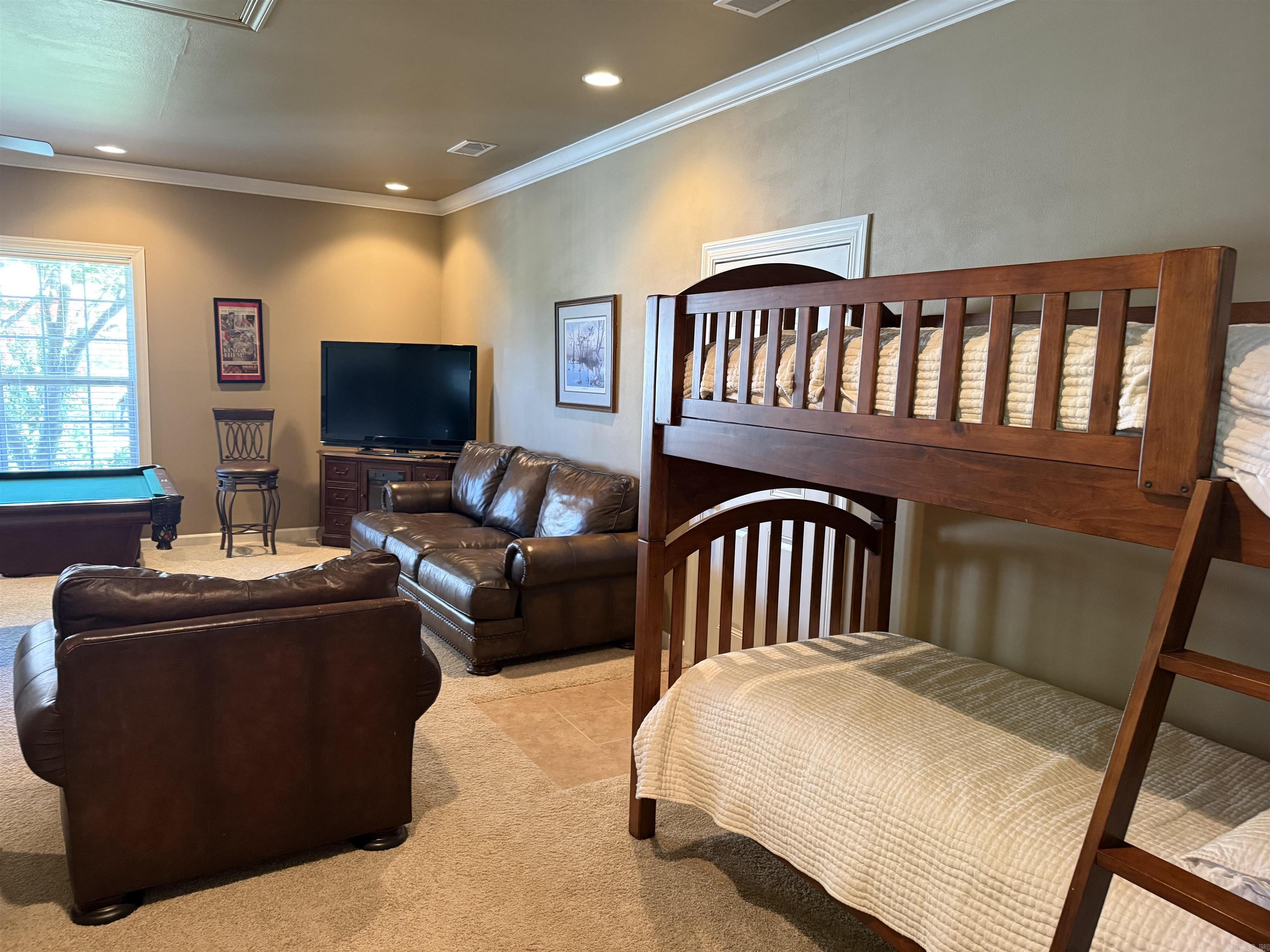 90 Emerald Lane Greers Ferry, AR 72067