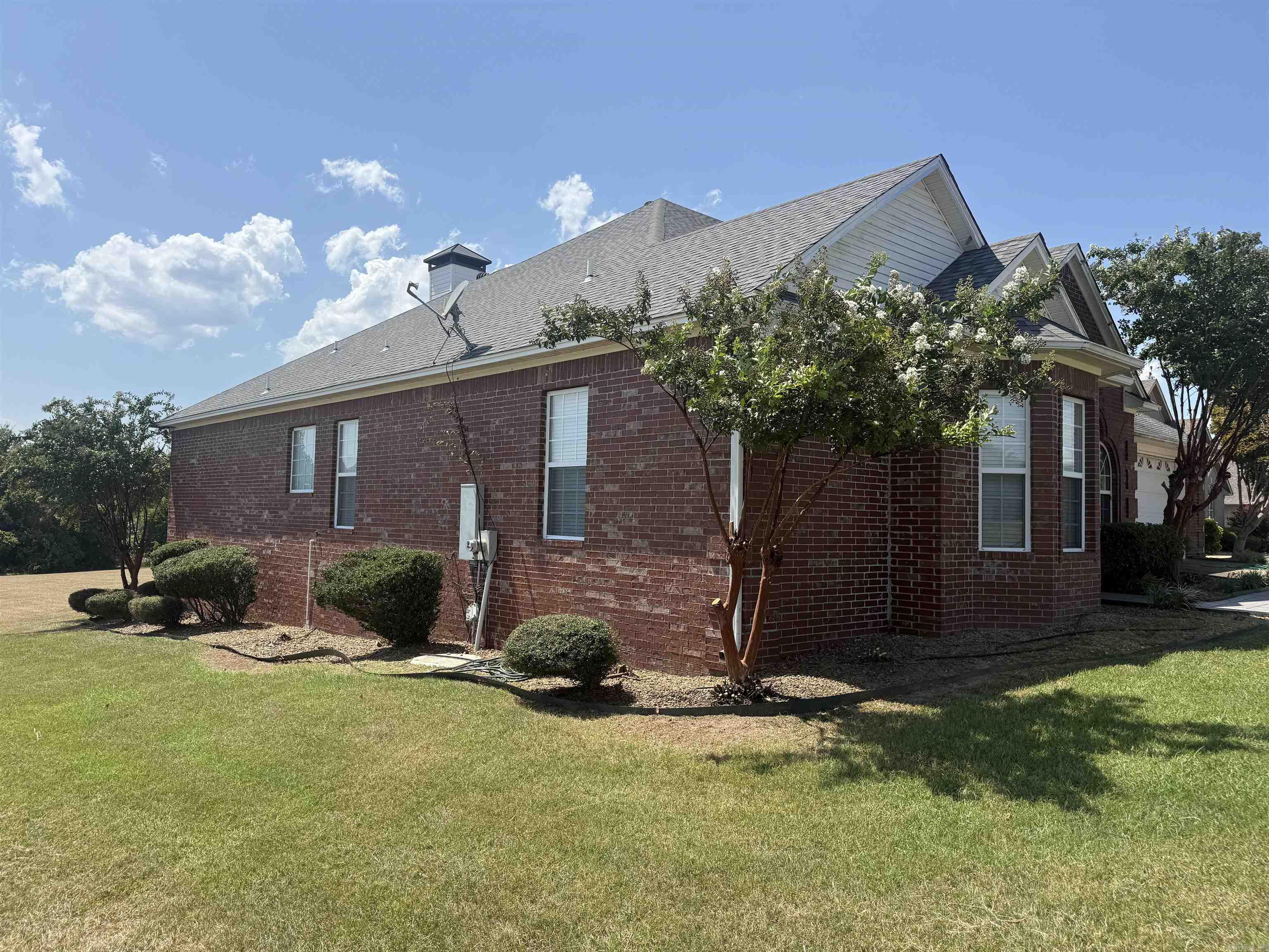 90 Emerald Lane Greers Ferry, AR 72067