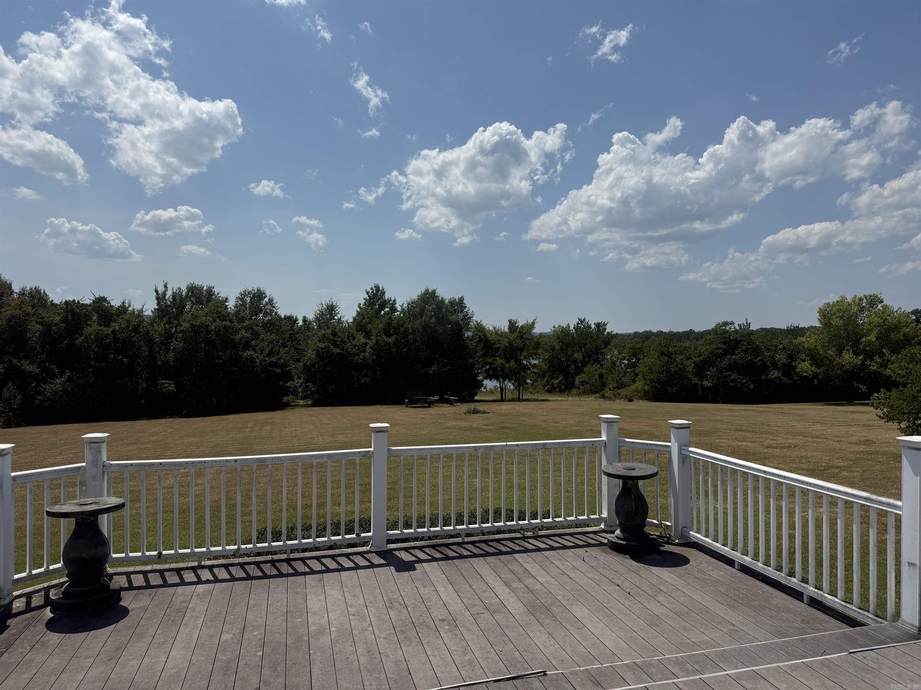 90 Emerald Lane Greers Ferry, AR 72067