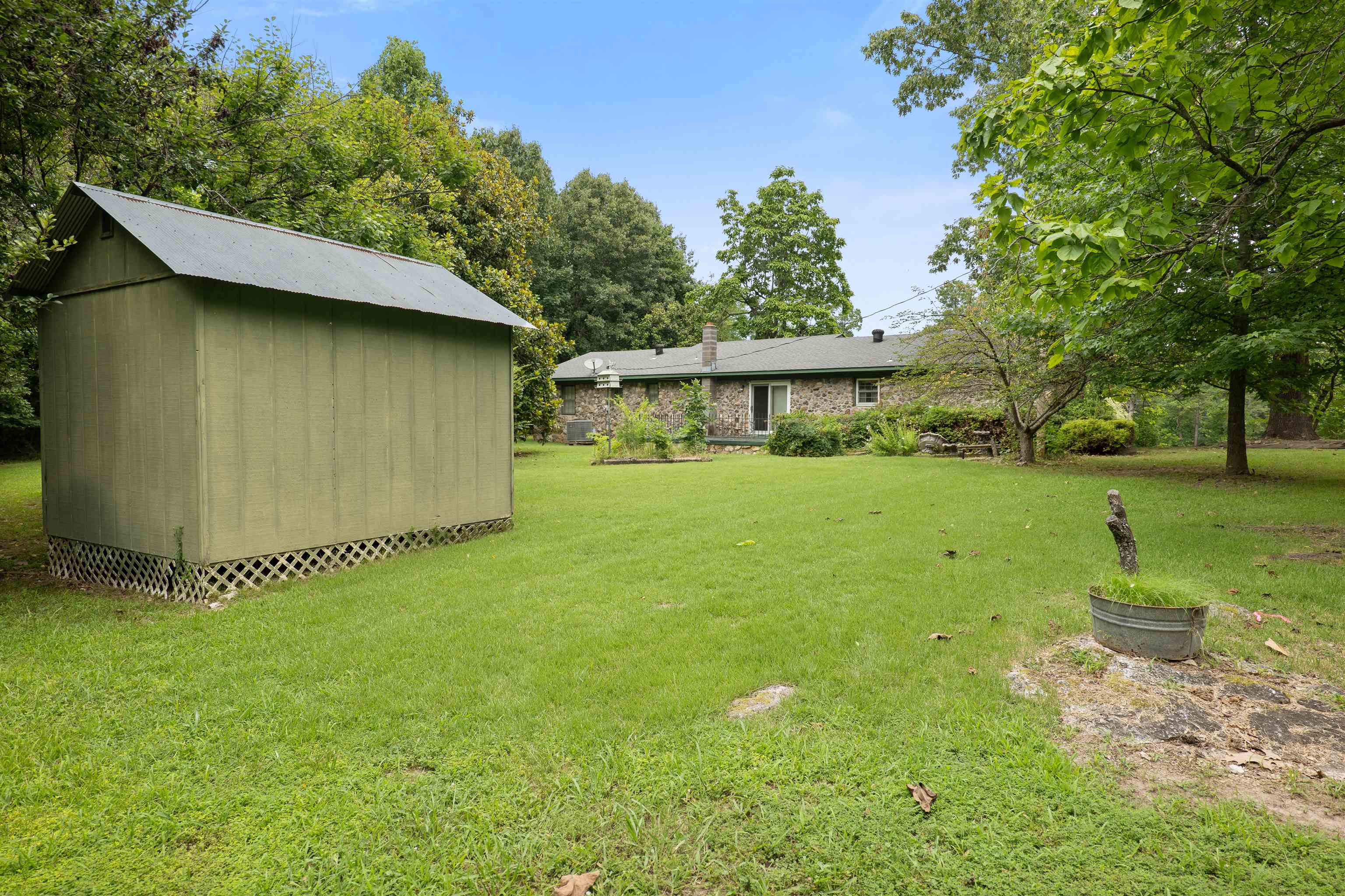 1717 HWY 63  Williford, AR