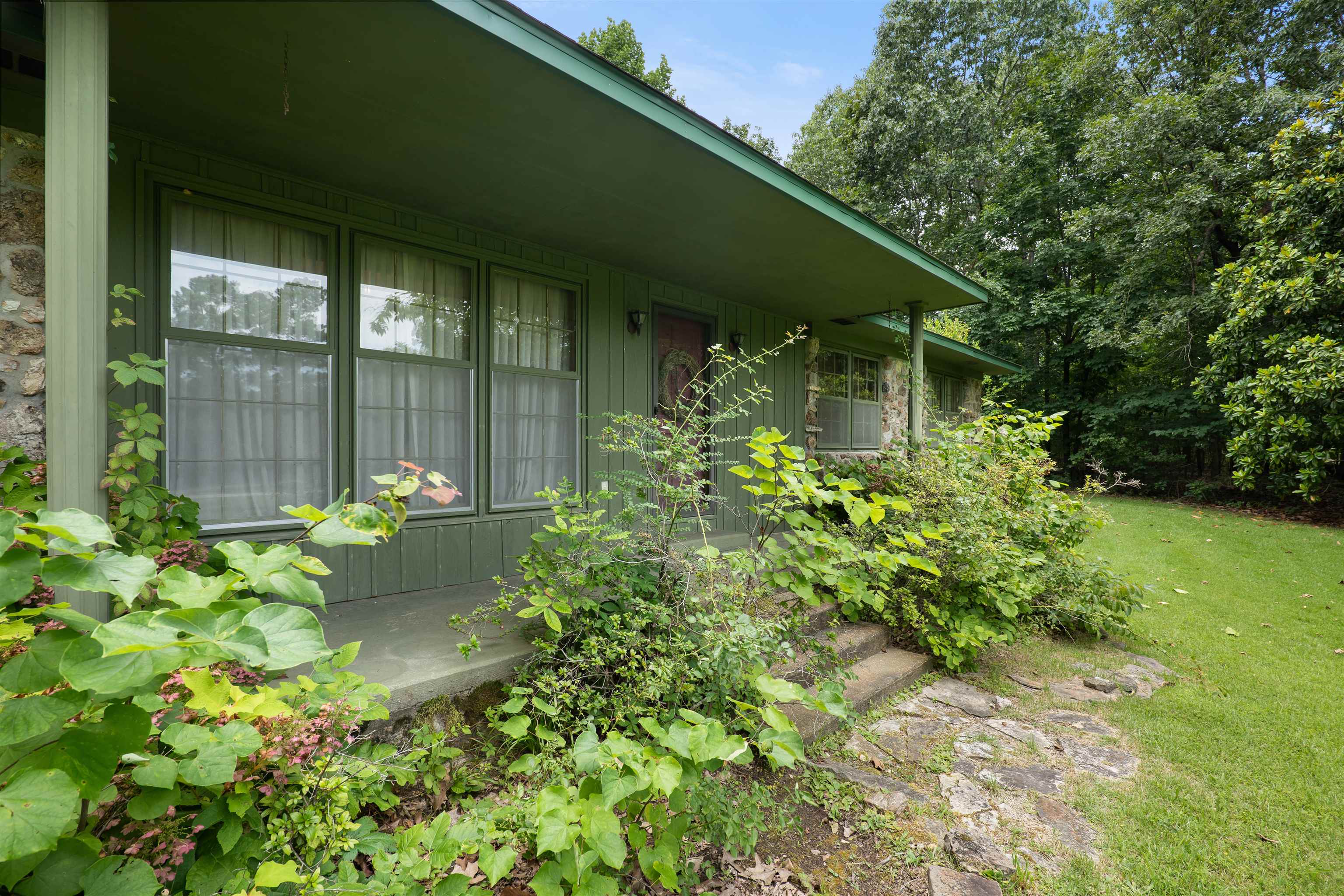 1717 HWY 63  Williford, AR