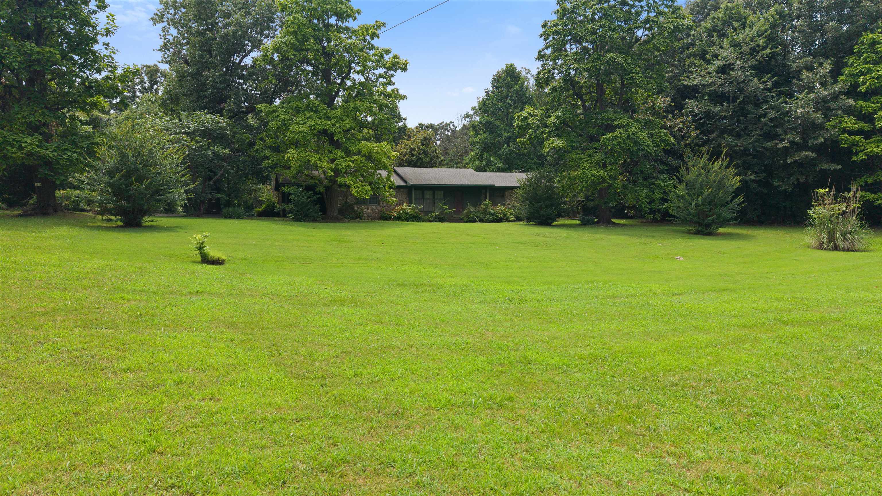 1717 HWY 63  Williford, AR