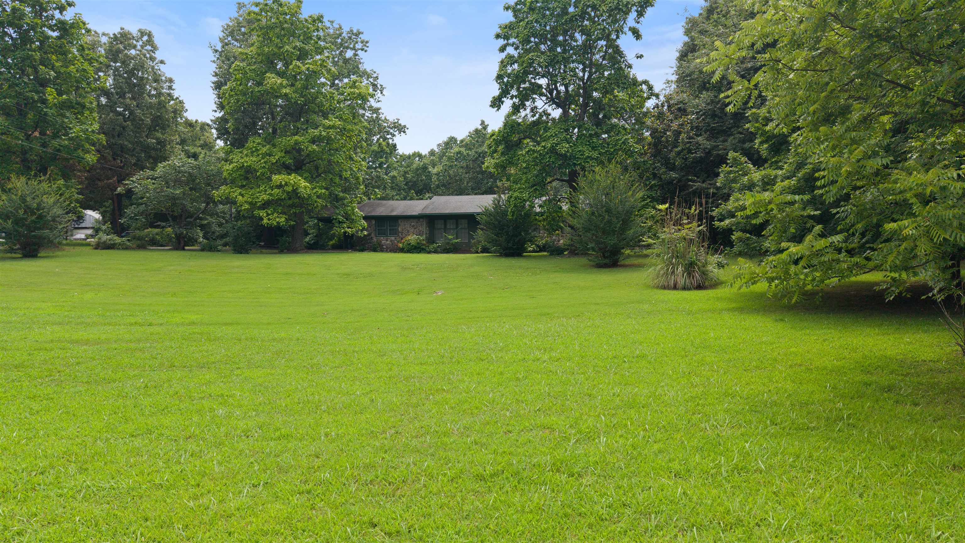 1717 HWY 63  Williford, AR