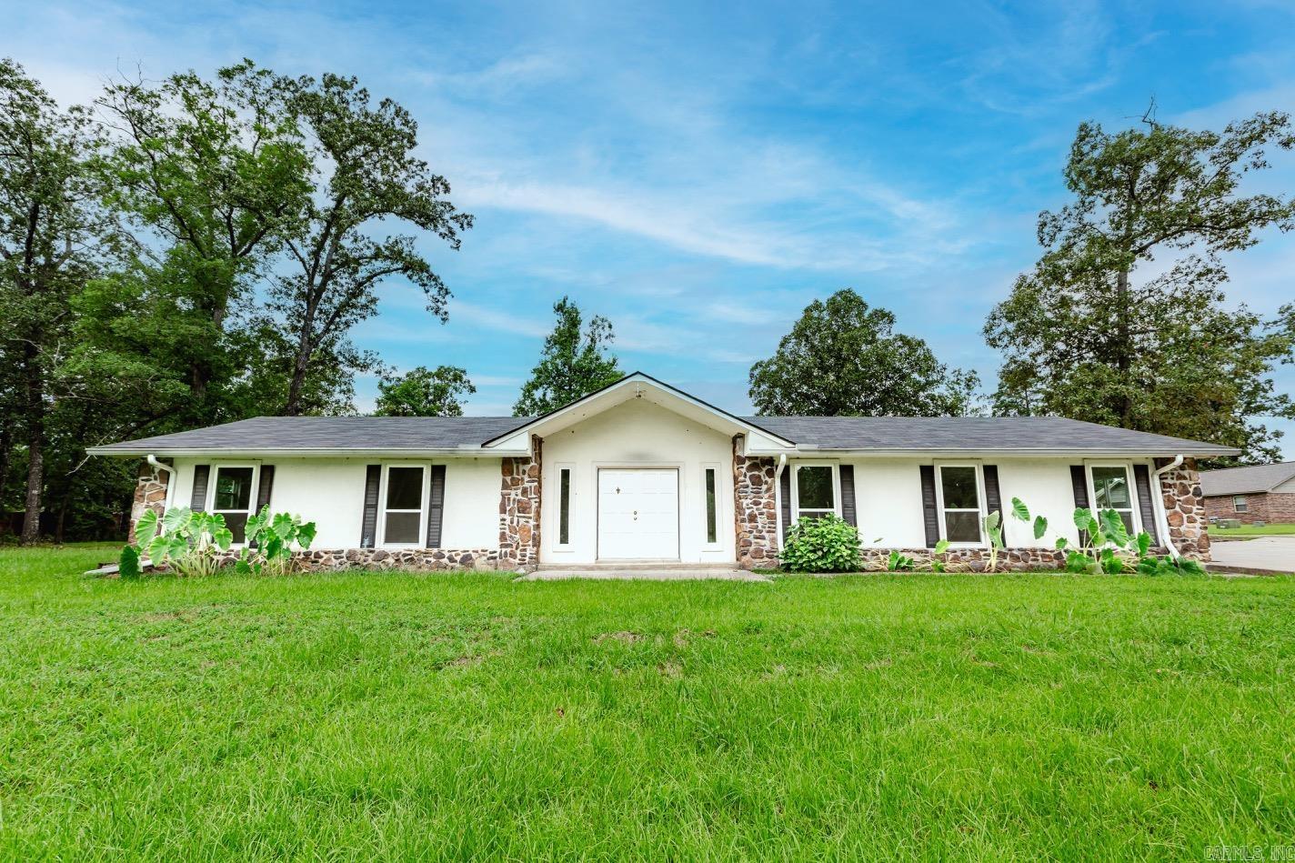 130  Timber  White Hall, AR