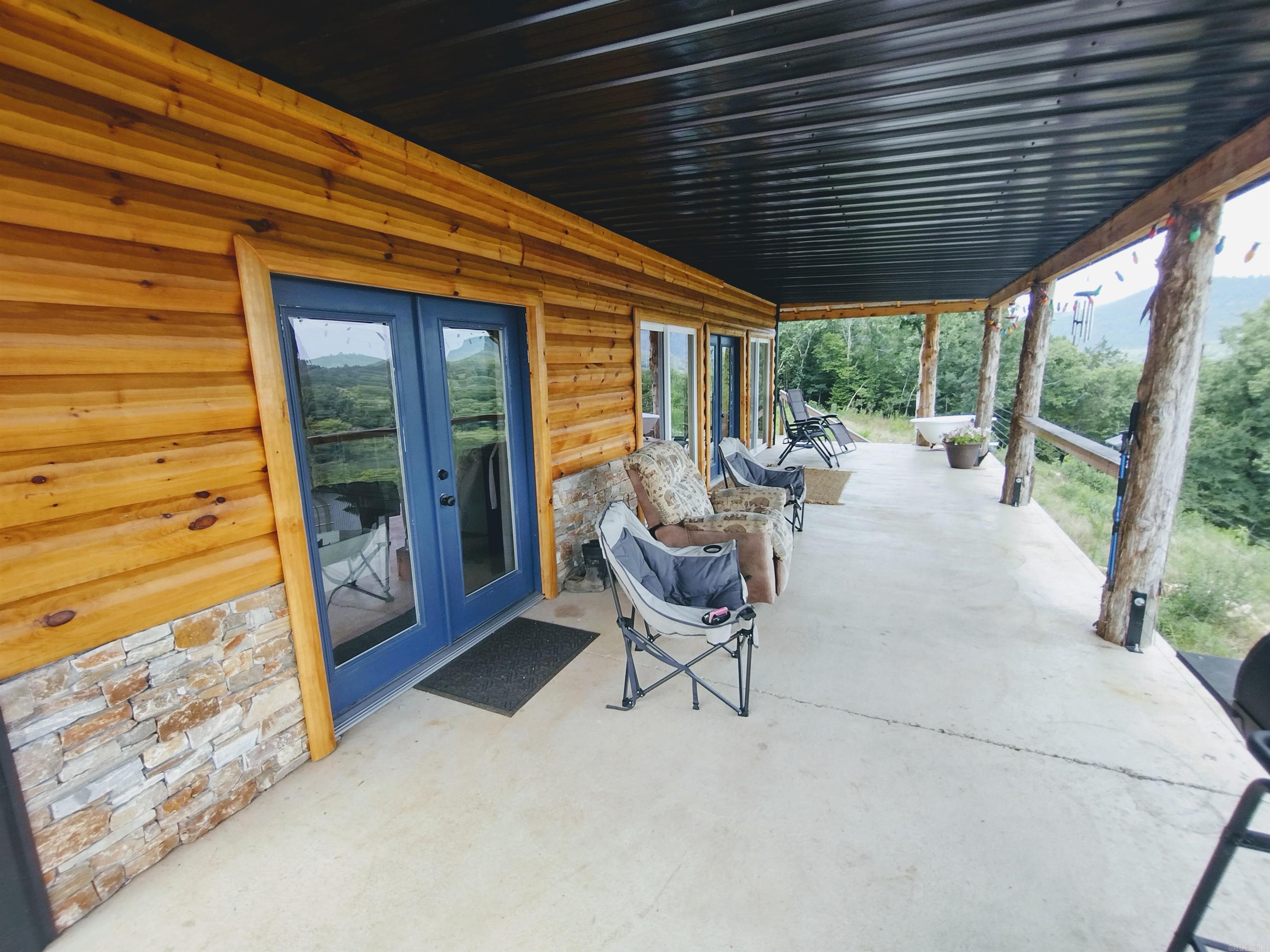 675 Ridge Top Rd  Melbourne, AR