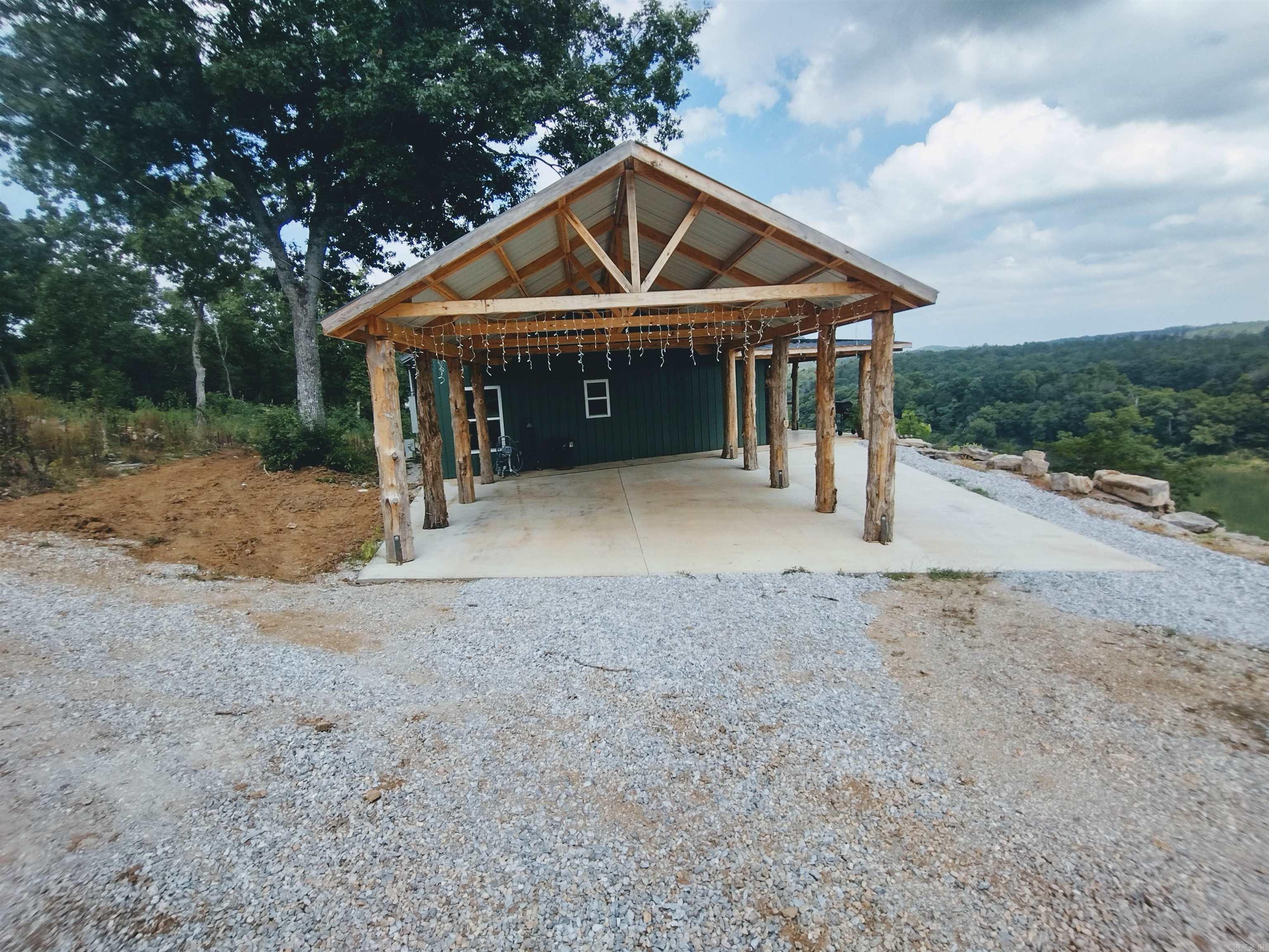 675 Ridge Top Rd  Melbourne, AR