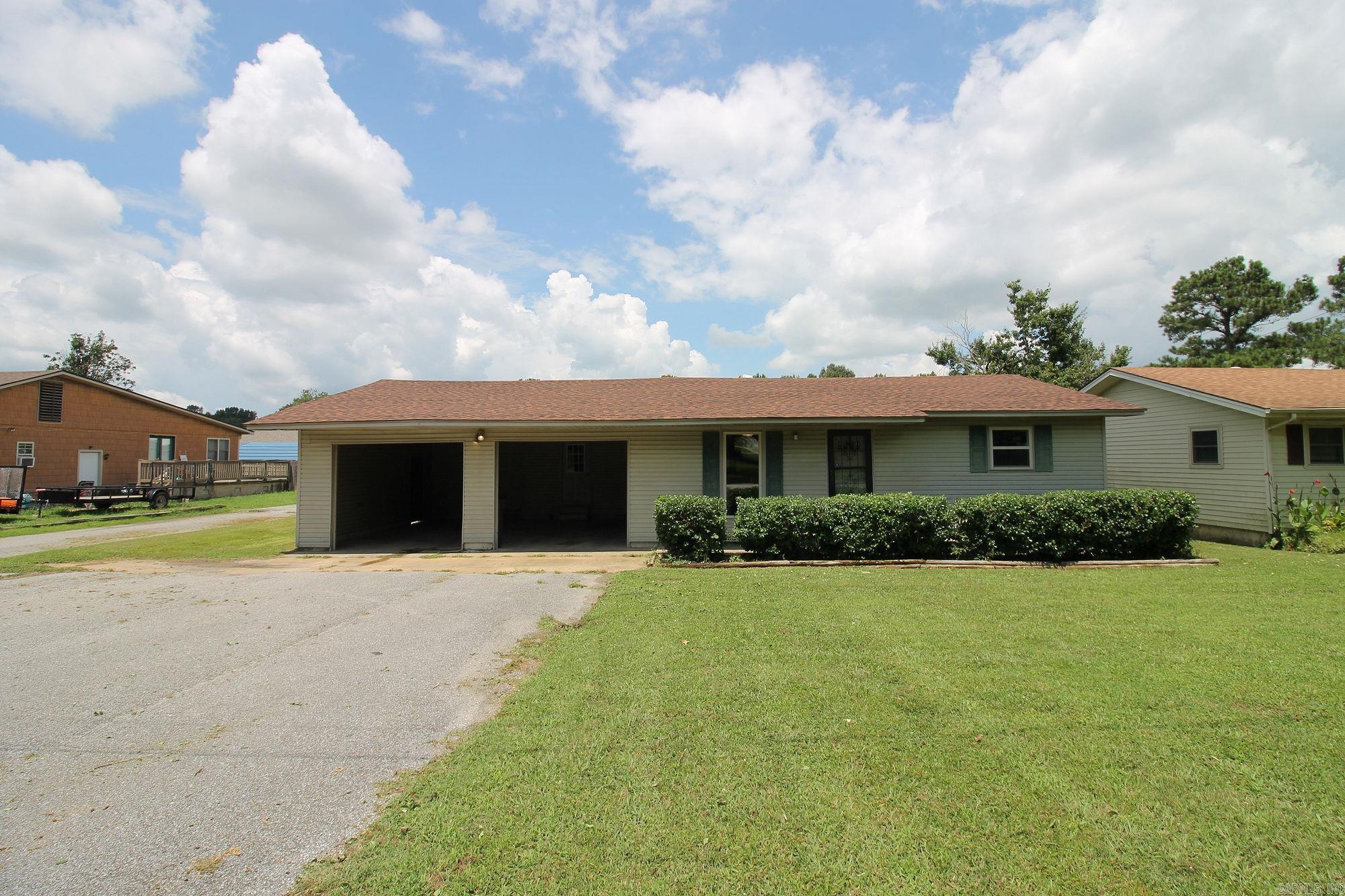 1301  Roberts Dr.  Paragould, AR