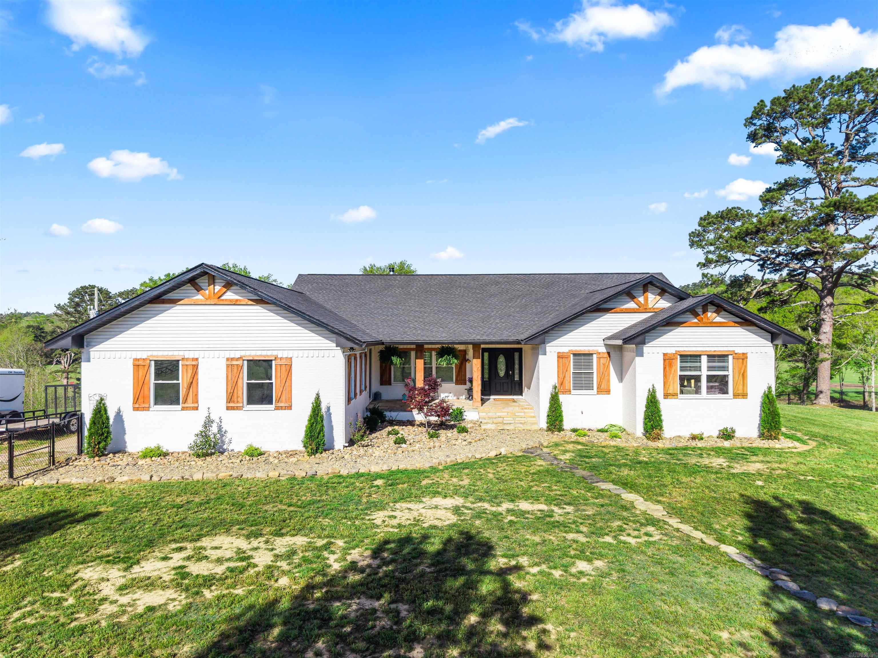 163 Barbie  Mount Ida, AR