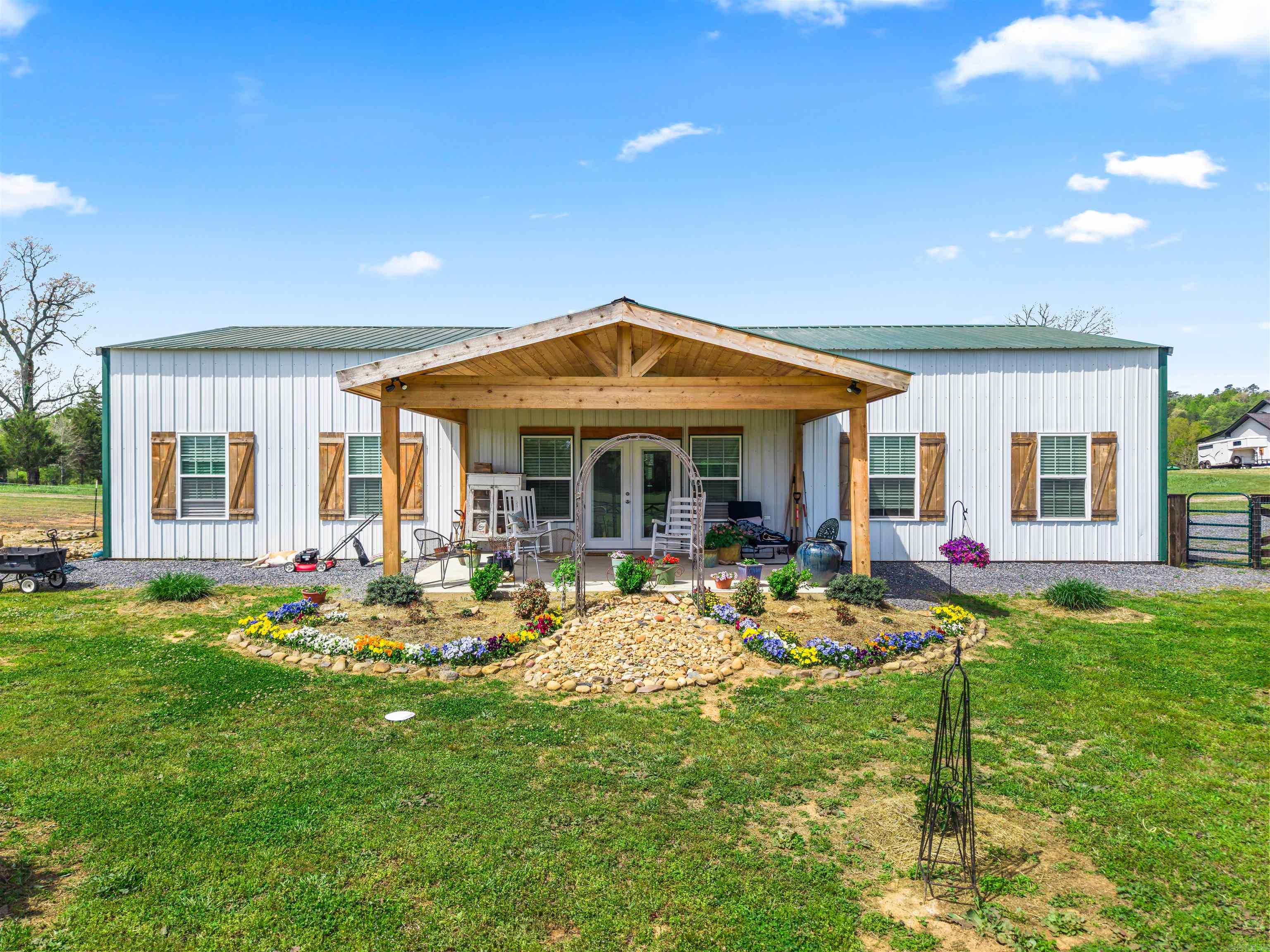 163 Barbie  Mount Ida, AR