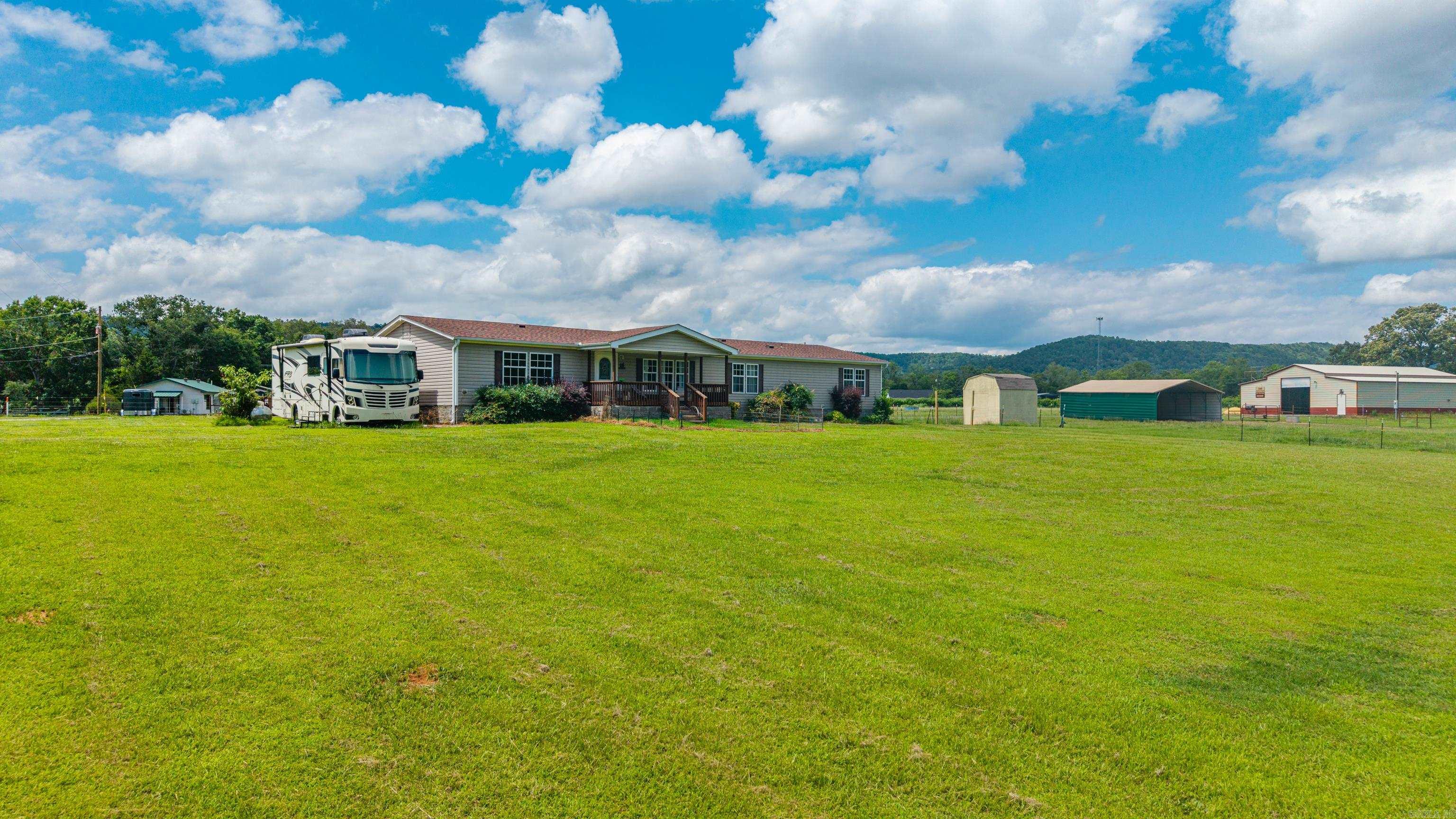 140 Sentinel  Mountain Pine, AR