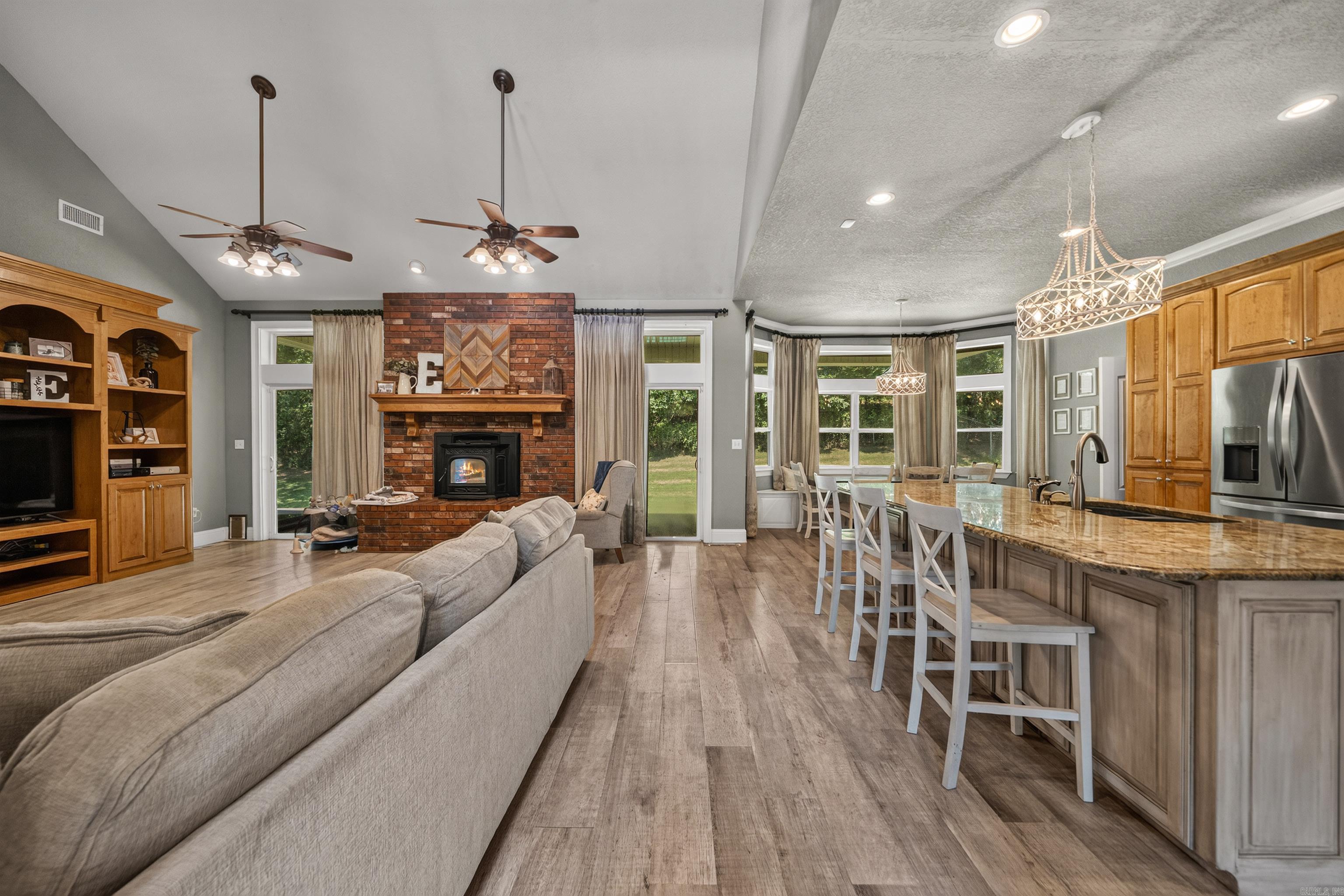 703 Beaver Lakes  Malvern, AR