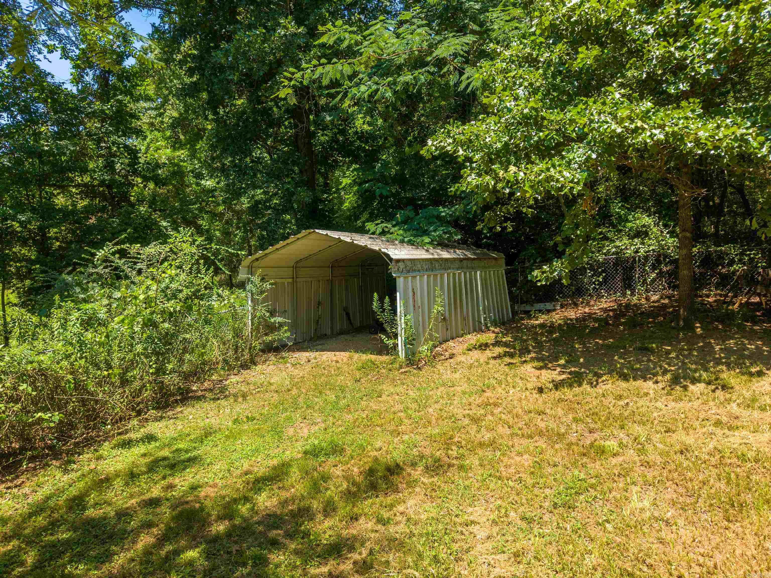 703 Beaver Lakes  Malvern, AR