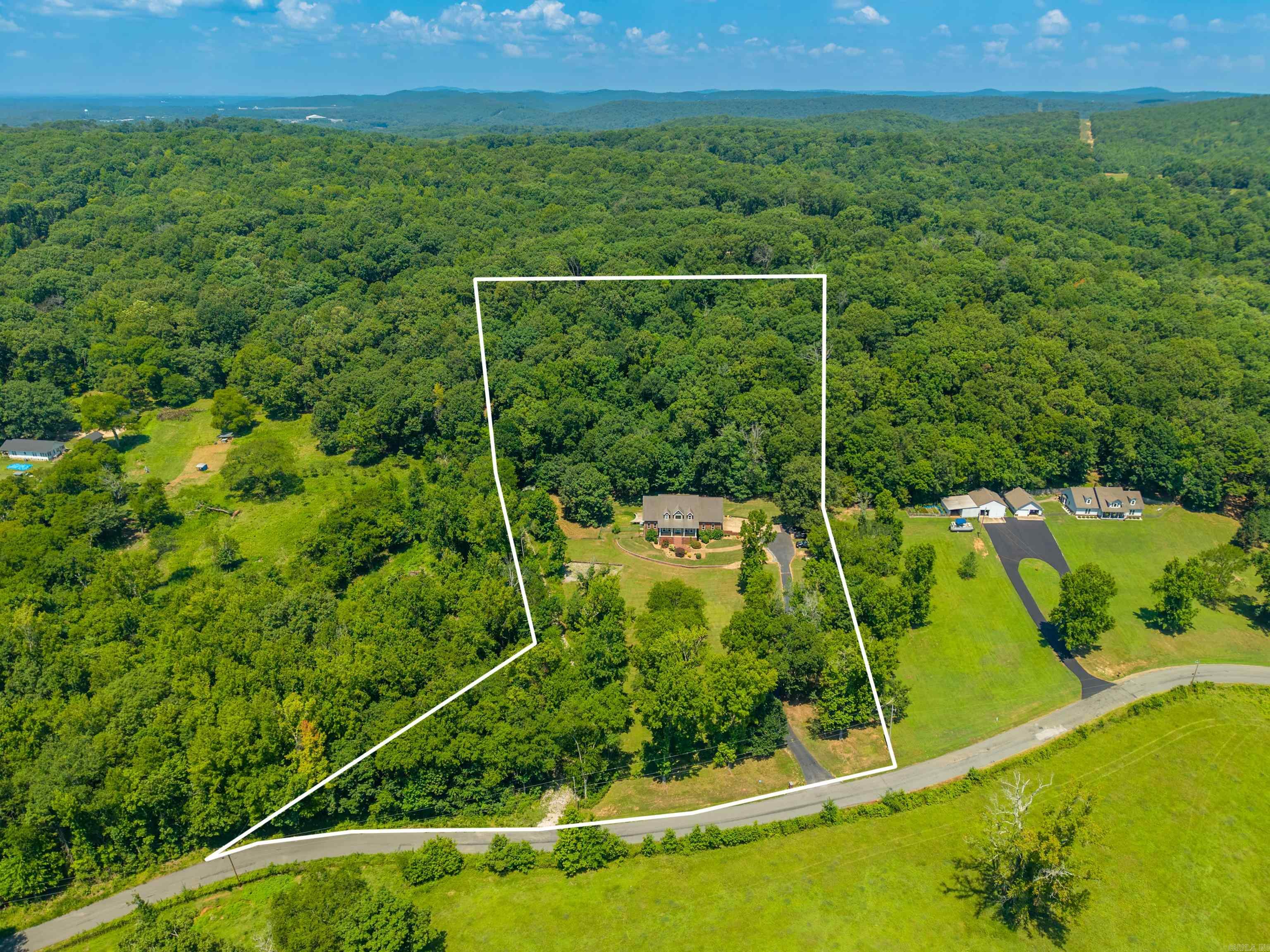 703 Beaver Lakes  Malvern, AR