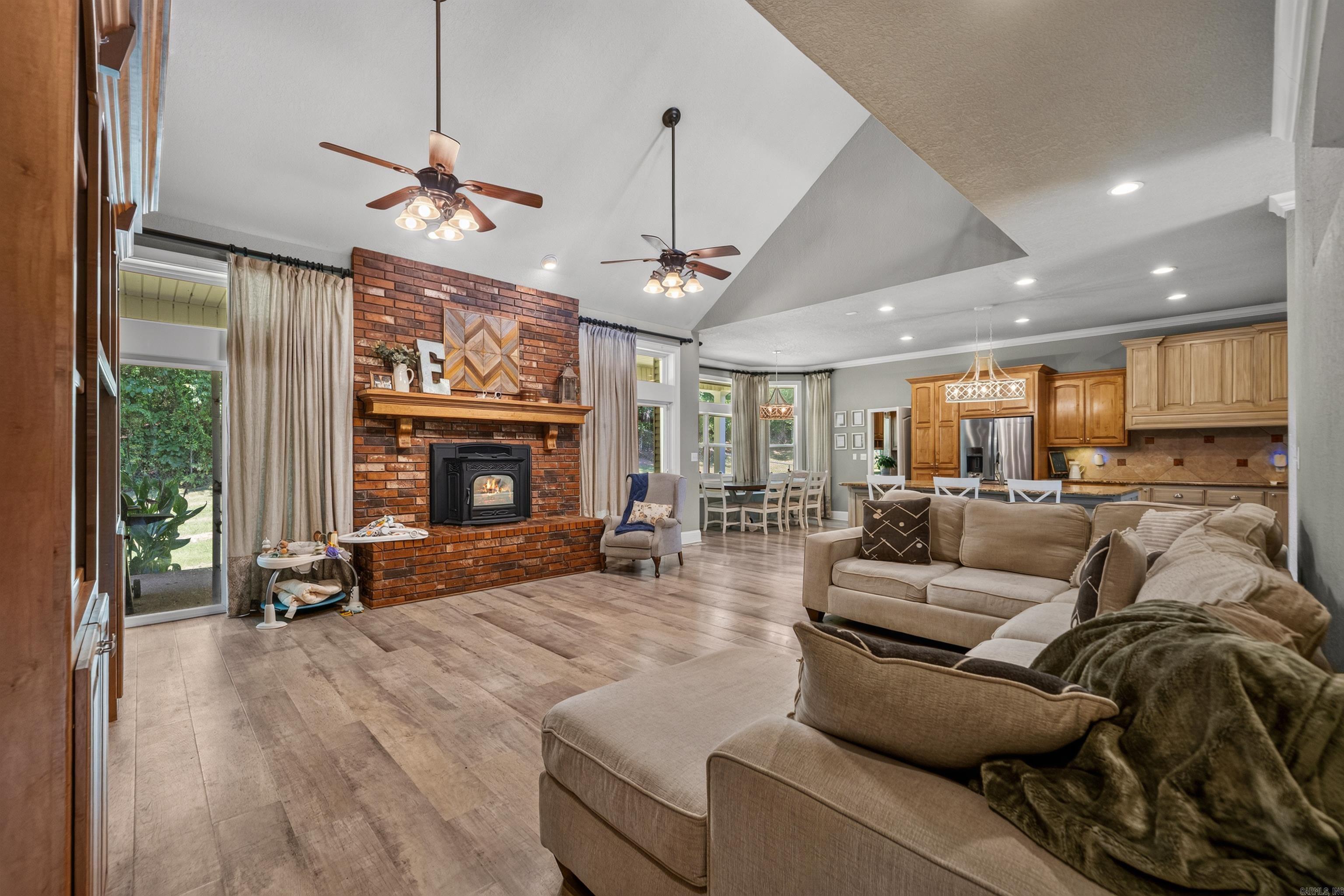 703 Beaver Lakes  Malvern, AR