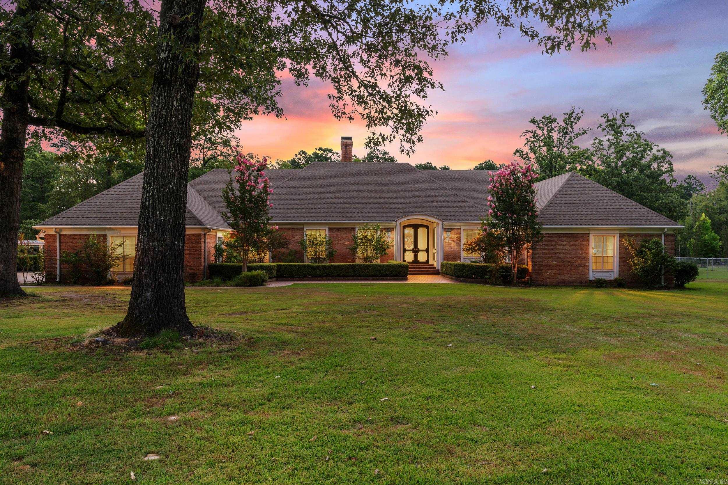 731  Carter St  Fordyce, AR