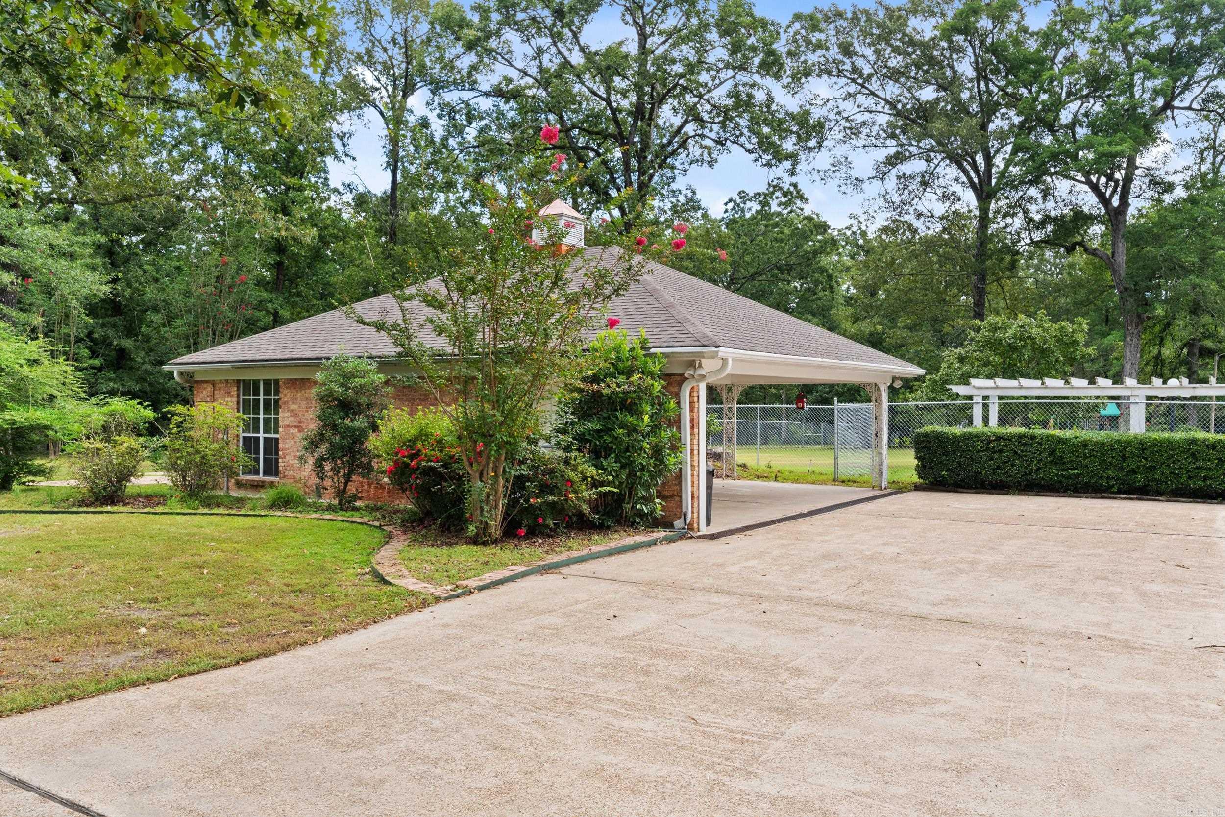 731 Carter St Fordyce, AR 71742